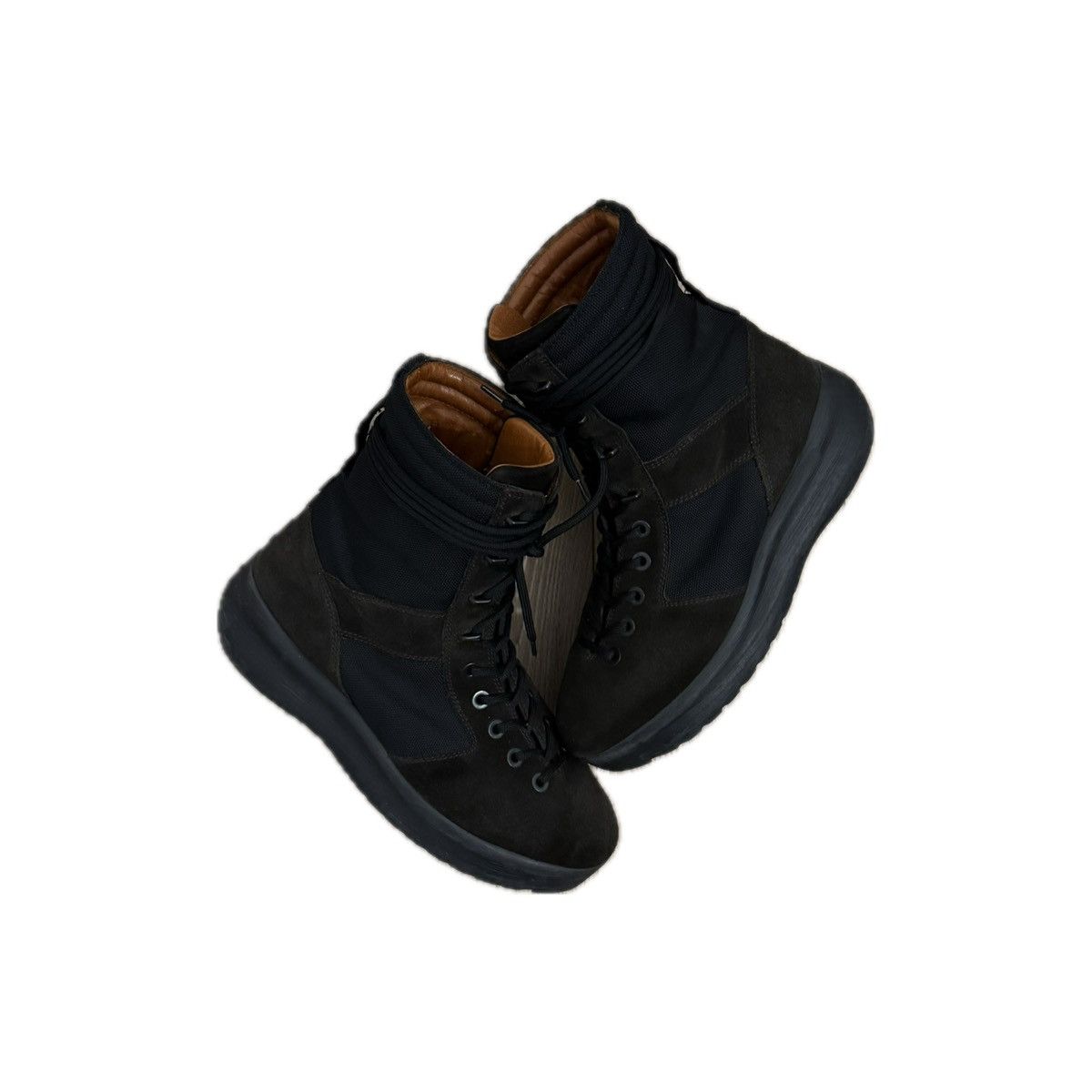 Yeezy military boot onyx shade top