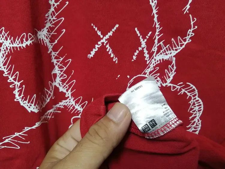 Japanese Brand × Kaws × Vintage 🔥 Rare 🔥 Vintage Kaws Very Rare Size L Size US L / EU 52-54 / 3 - 5 Thumbnail