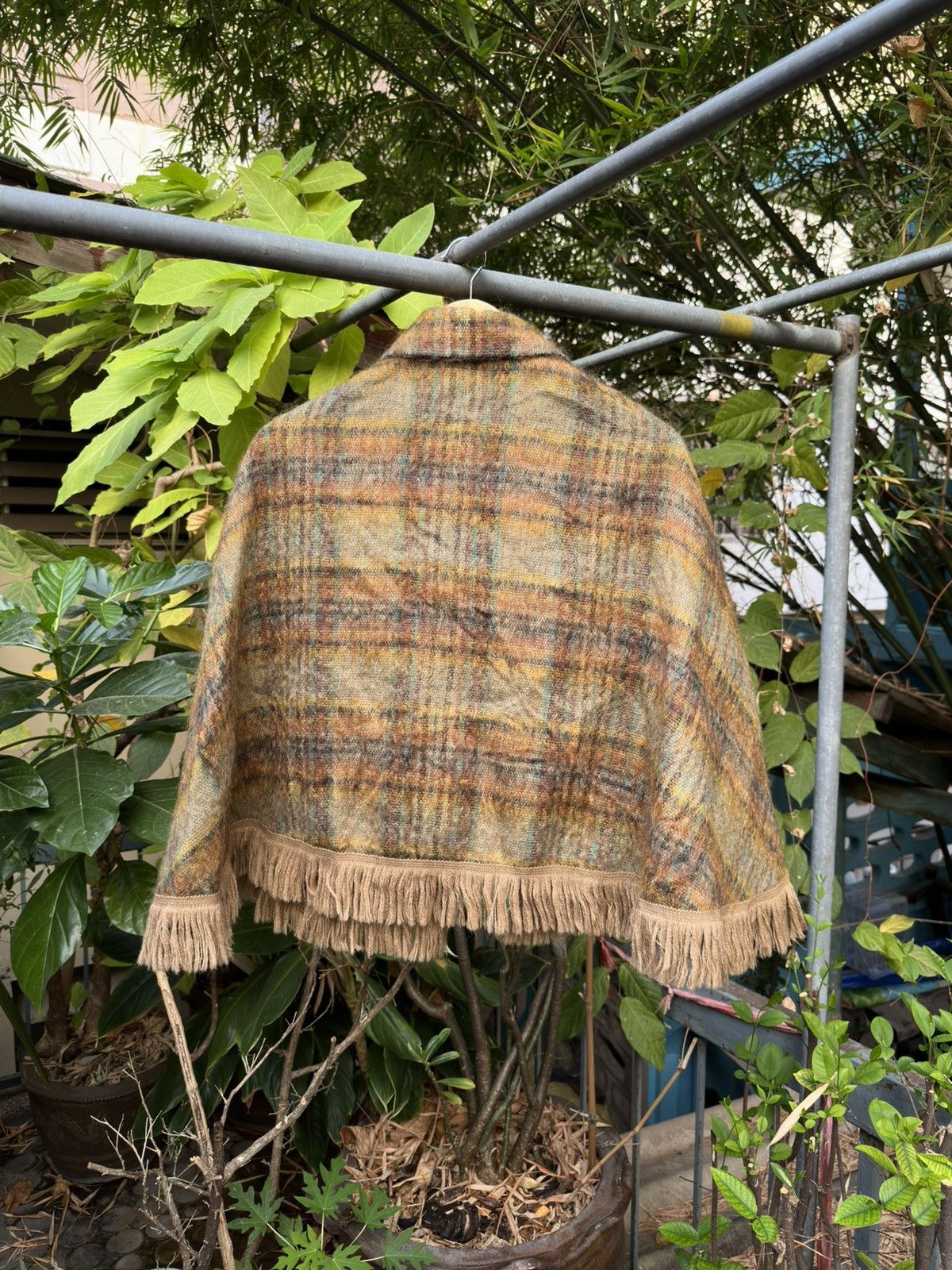 Vintage 1960s Rannoch Designs Wool & Mohair Fringed Plaid Cape Size ONE SIZE - 2 Thumbnail