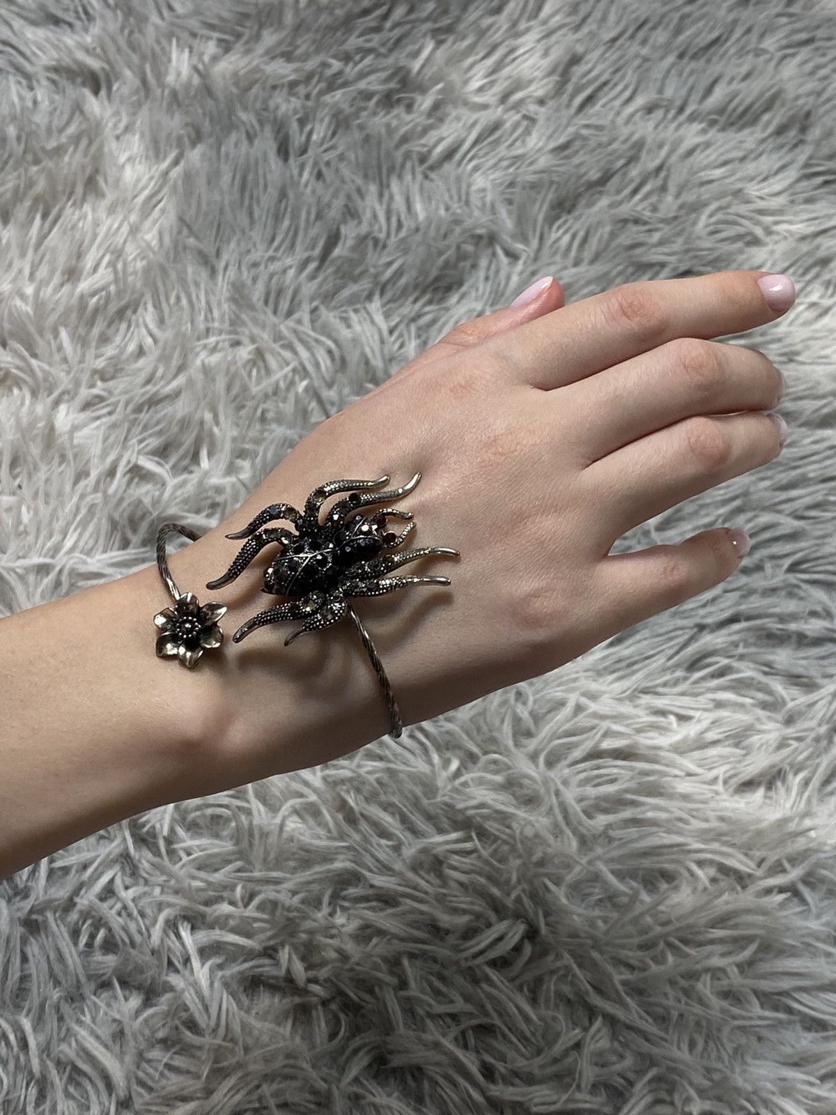 Jewelry Bold Spider Bracelet - Gothic Statement Size ONE SIZE - 7 Thumbnail