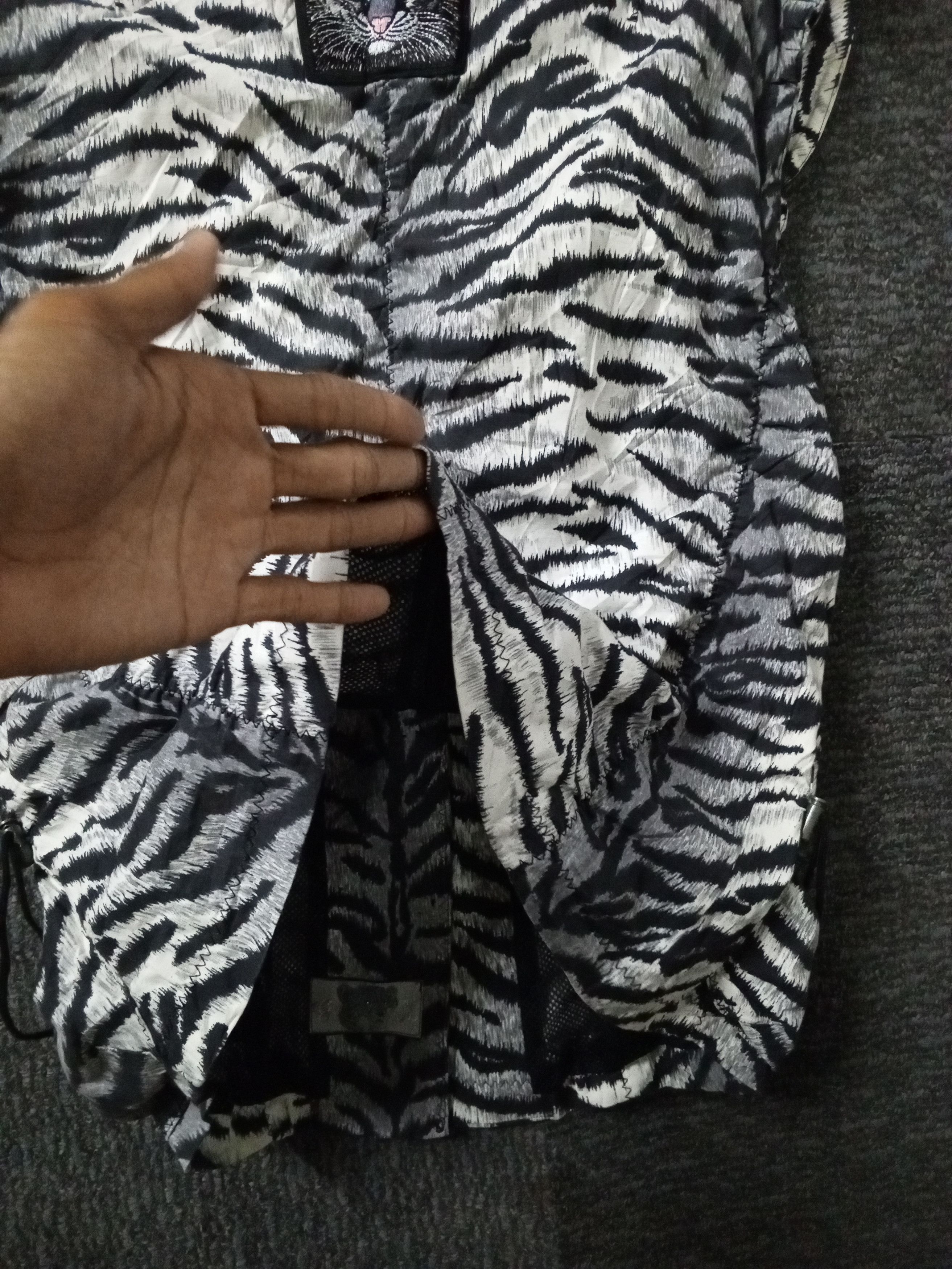 If Six Was Nine 💥TIGER WHITE💥 VAST RARE Size M / US 6-8 / IT 42-44 - 8 Thumbnail