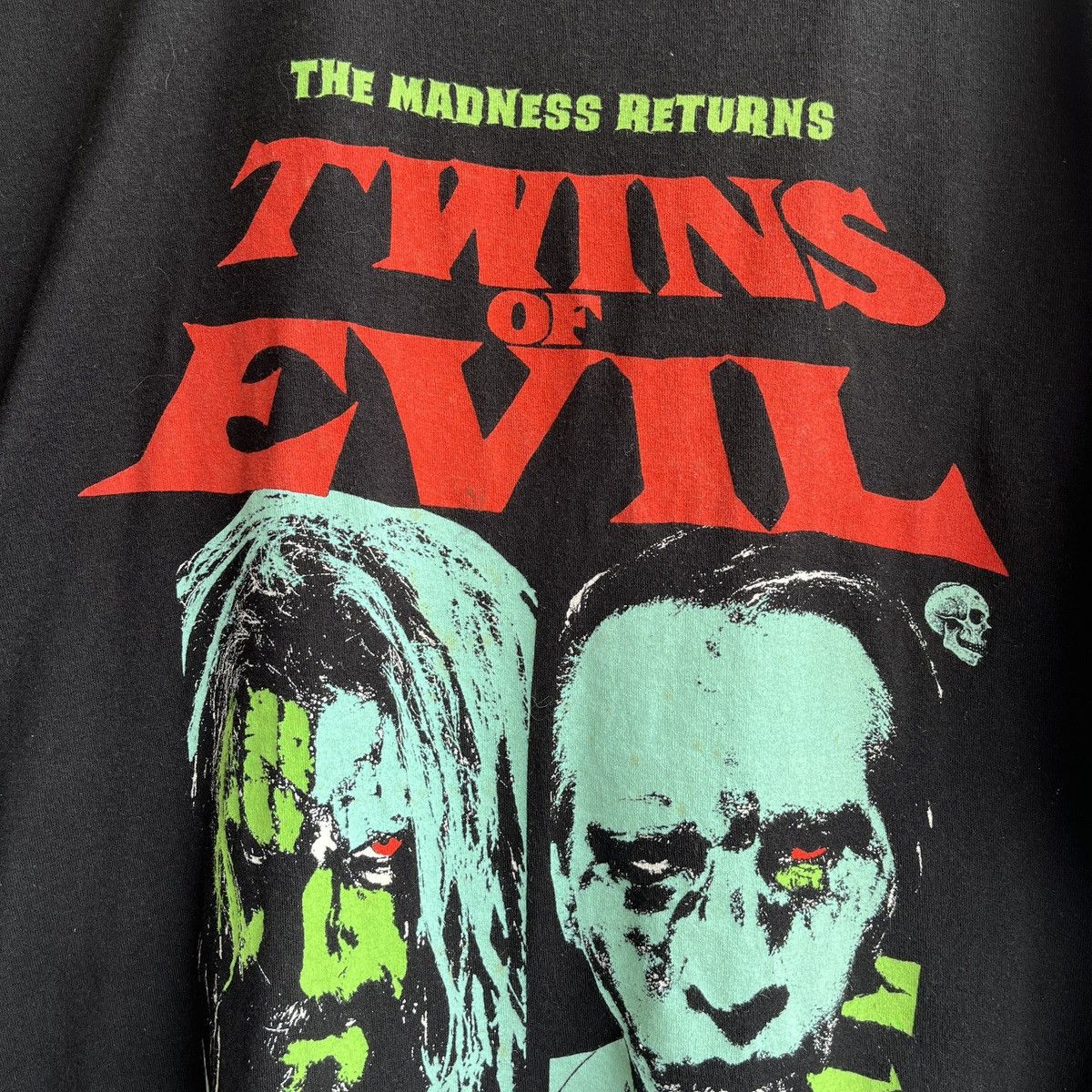 Marilyn Manson TWINS OF EVIL MARILYN MANSON ROB ZOMBIE HELL NEVER DIES TOUR Size US L / EU 52-54 / 3 - 9 Thumbnail