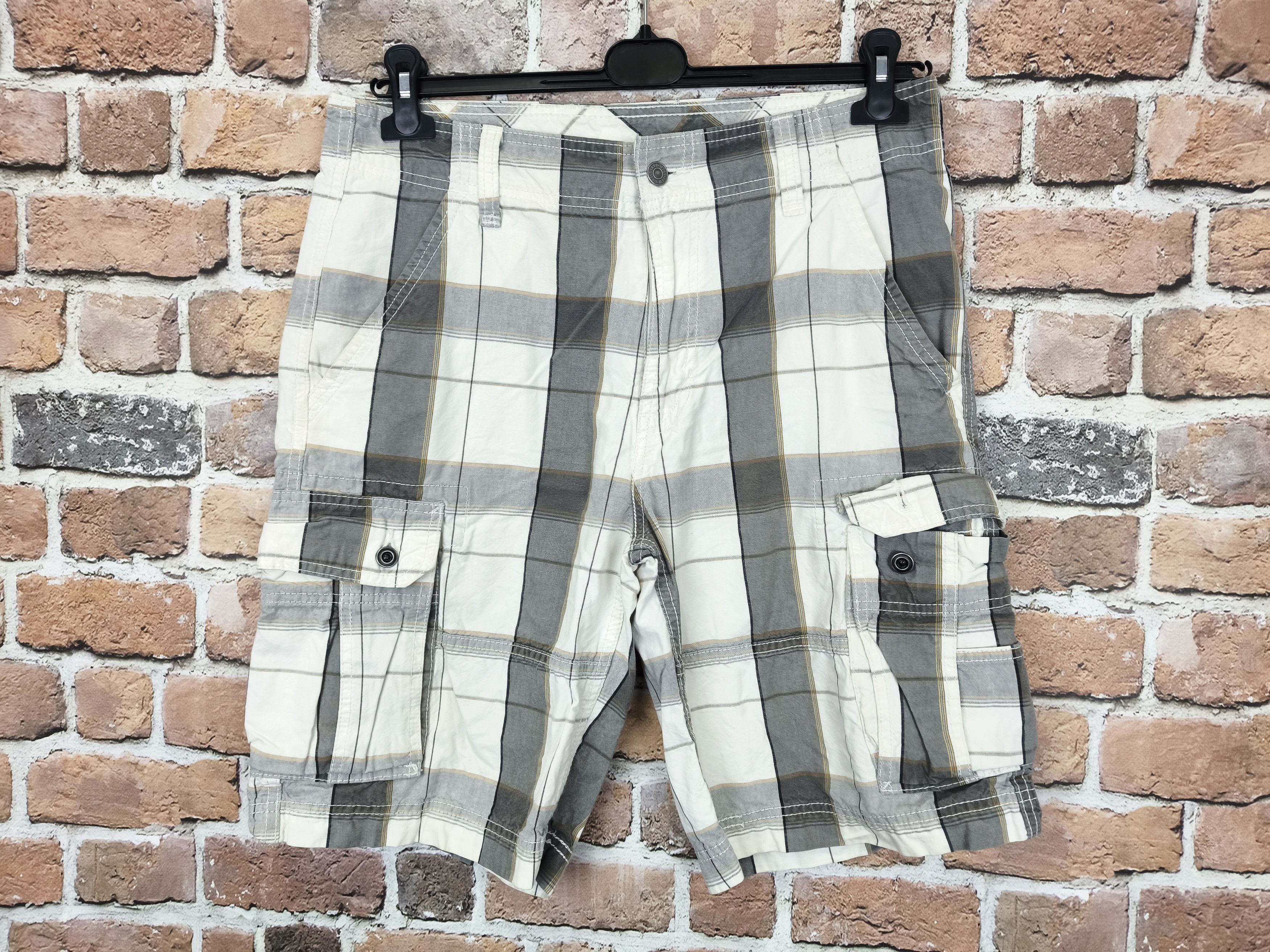 Levi's Levi's Cargo shorts Size 33 Size US 33 - 1 Thumbnail