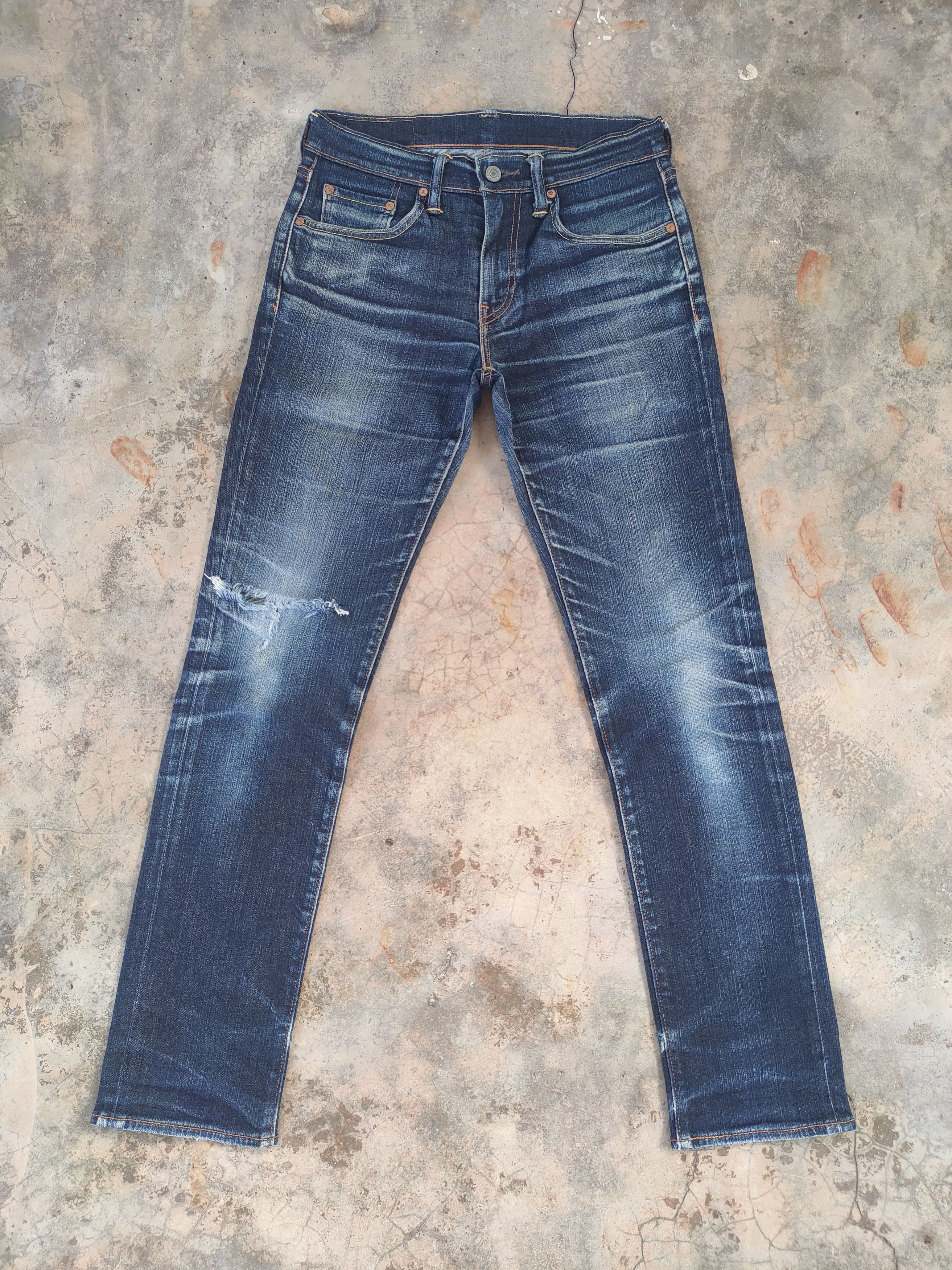 Levi's Vintage Clothing VINTAGE LEVI'S 511 SKINNY FADED DISTRESSED JEAN DENIM PANTS Size US 30 / EU 46 - 1 Thumbnail