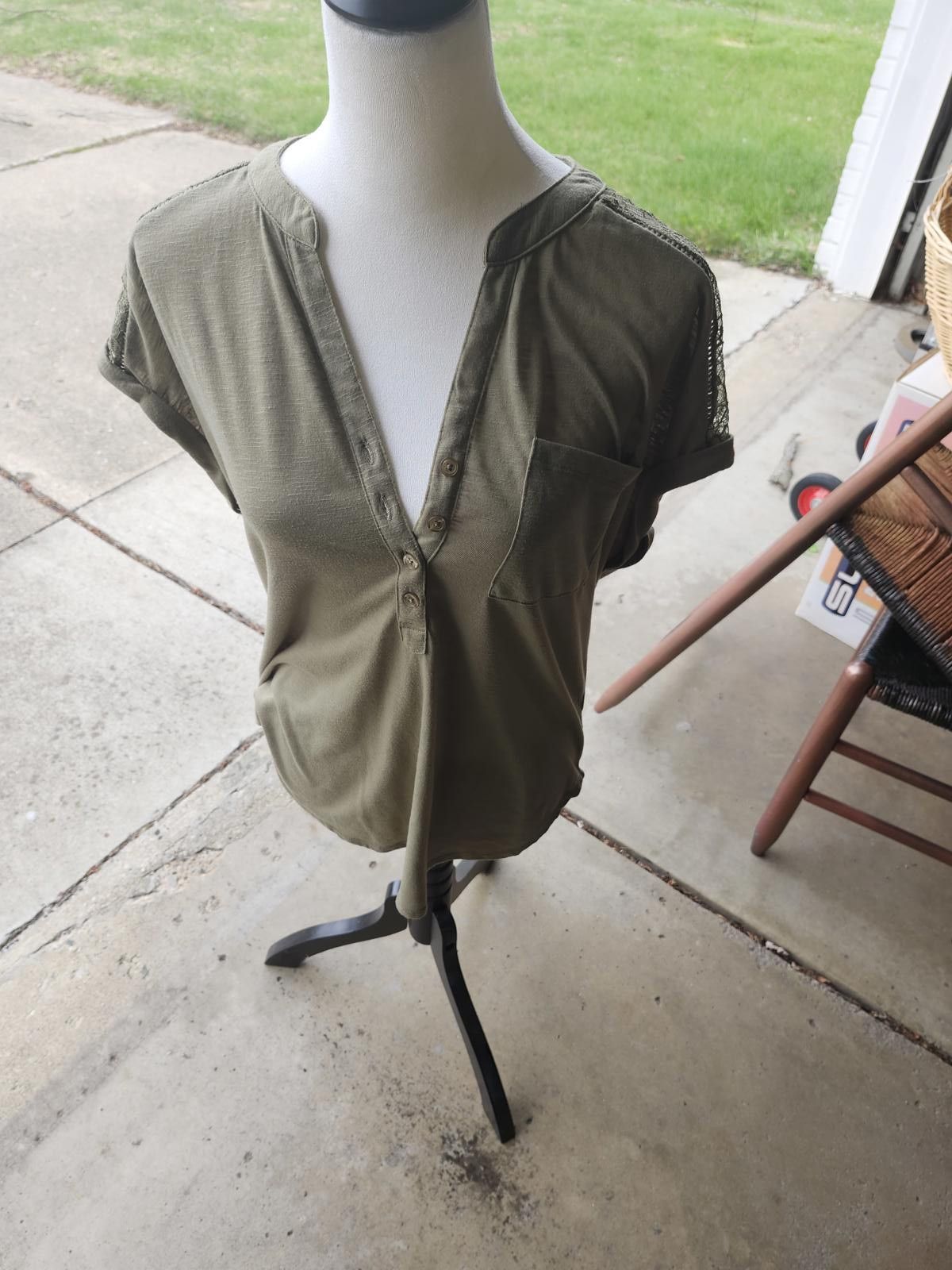 Designer Army green no Boundaries knit tee Size XL / US 12-14 / IT 48-50 - 2 Thumbnail