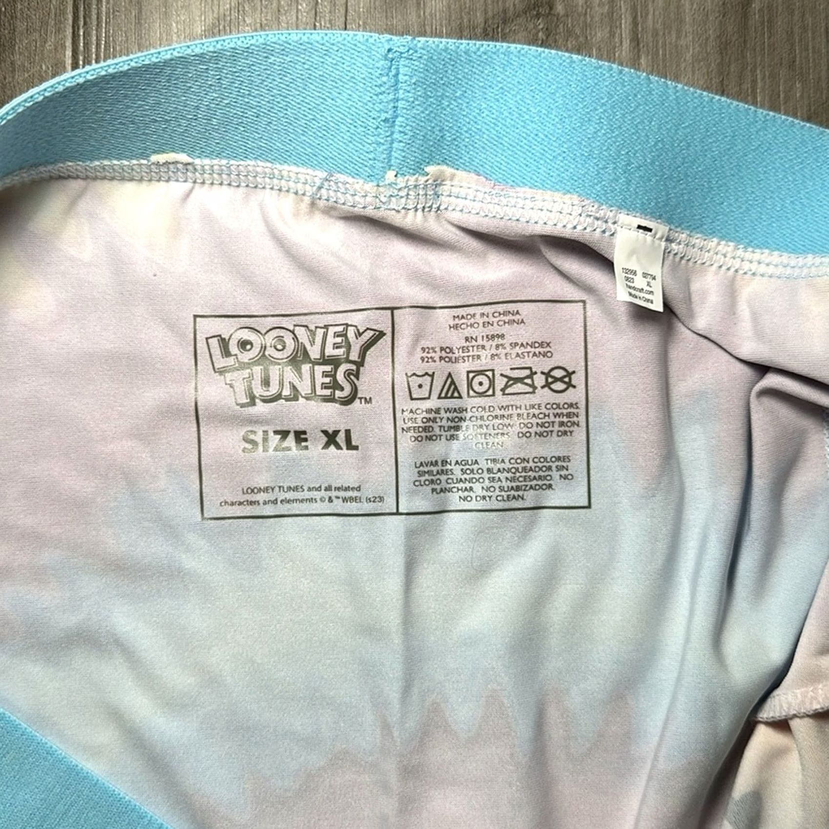 Vintage VINTAGE? Looney Tunes Boxer Brief and Sock Combo Set XL Boxers Briefs Men Underwear Warner Bros Blue Regular Style Boxer Briefs Dependent? Size 46R - 4 Thumbnail