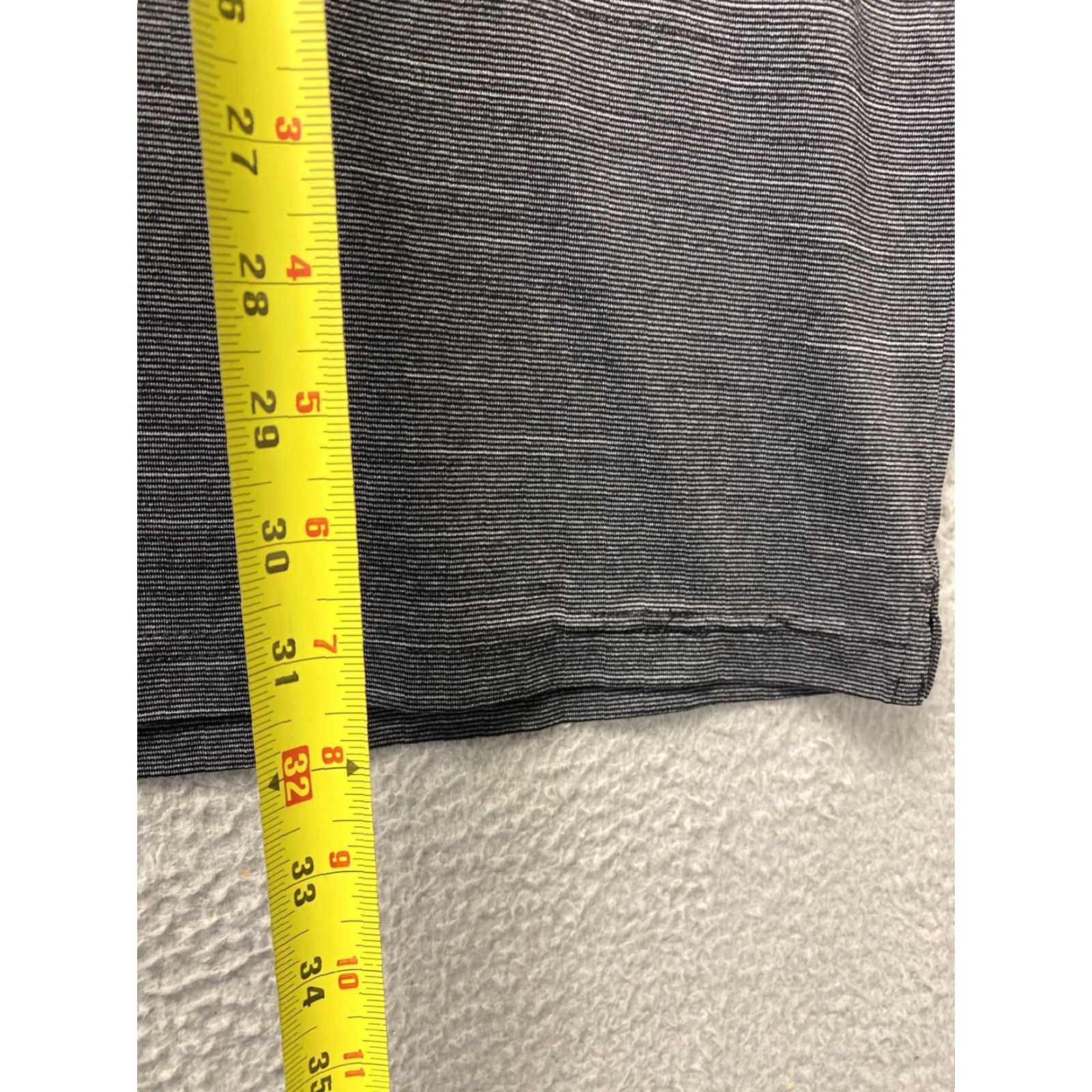 Under Armour Under Armour HeatGear Golf Polo Shirt Men 2XL Dark Gray Striped Short Sleeve Performance Size US XXL / EU 58 / 5 - 5 Thumbnail