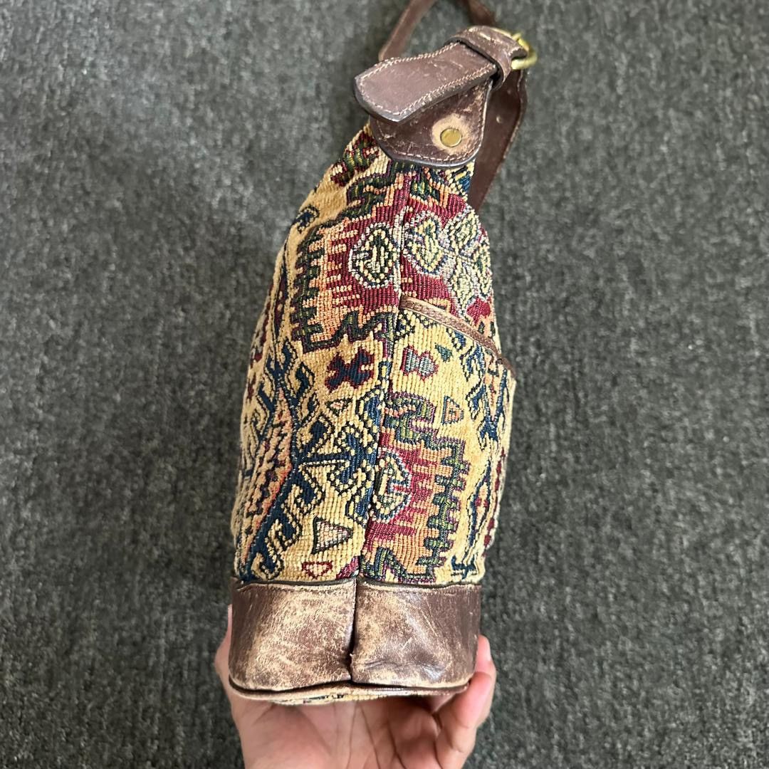 L.L. Bean Vintage Rare L L Bean Tapestry Leather Trim Crossbody Bag Size ONE SIZE - 5 Thumbnail