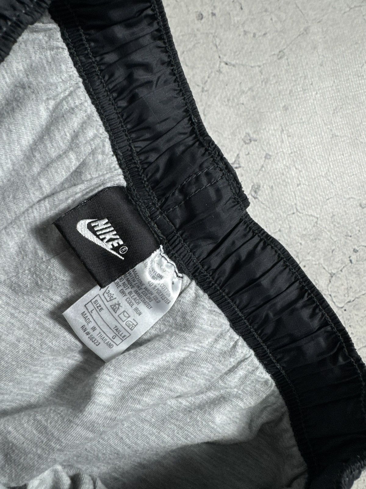 Nike Nike Vintage 80’s 90’s Nylon Track Suit Jacket & Pants Retro Size US L / EU 52-54 / 3 - 19 Thumbnail