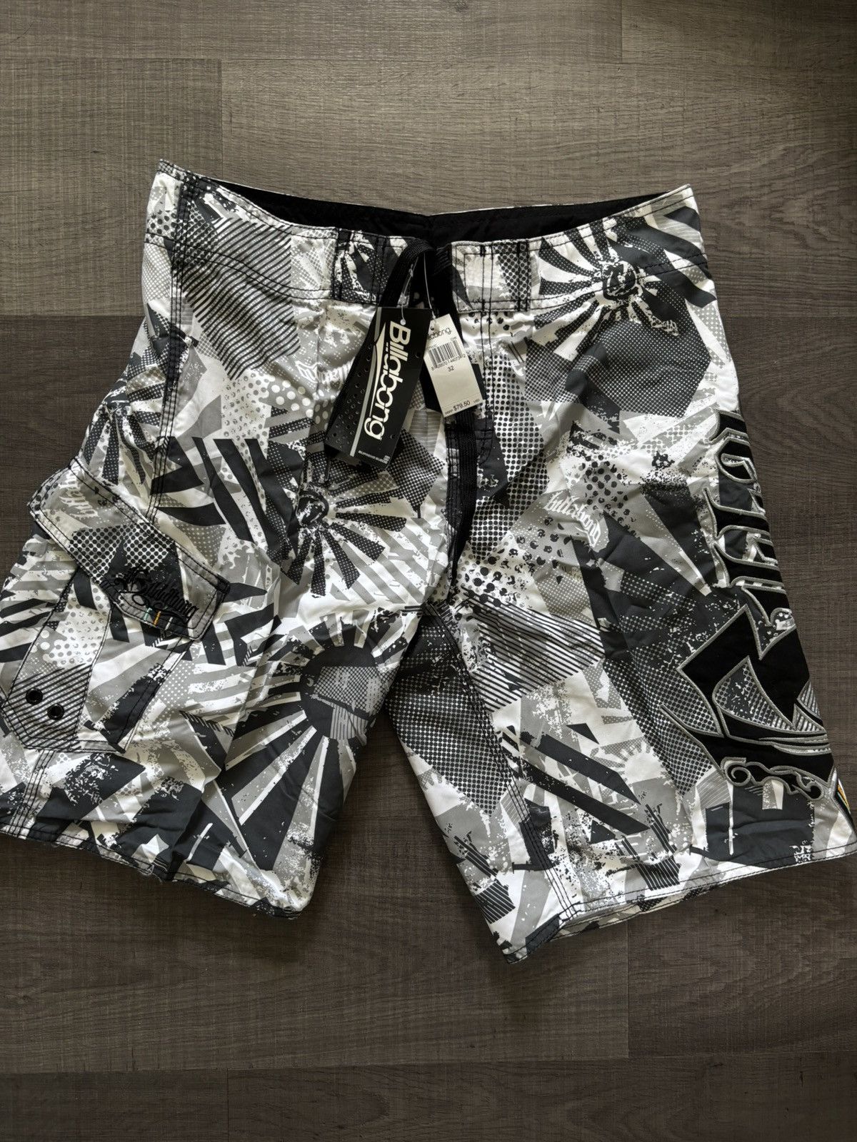 Billabong [DEADSTOCK] Y2K Billabong Boardshorts Size US 32 / EU 48 - 1 Thumbnail