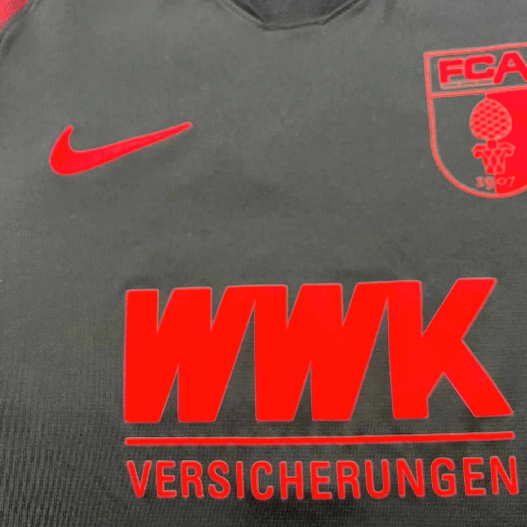 Nike Nike FC Augsburg 2019 2020 Third Florian Niederlechner Jersey Mens Sz M Shirt Football Black Mens Nike Squat Tshirt Size US M / EU 48-50 / 2 - 4 Thumbnail