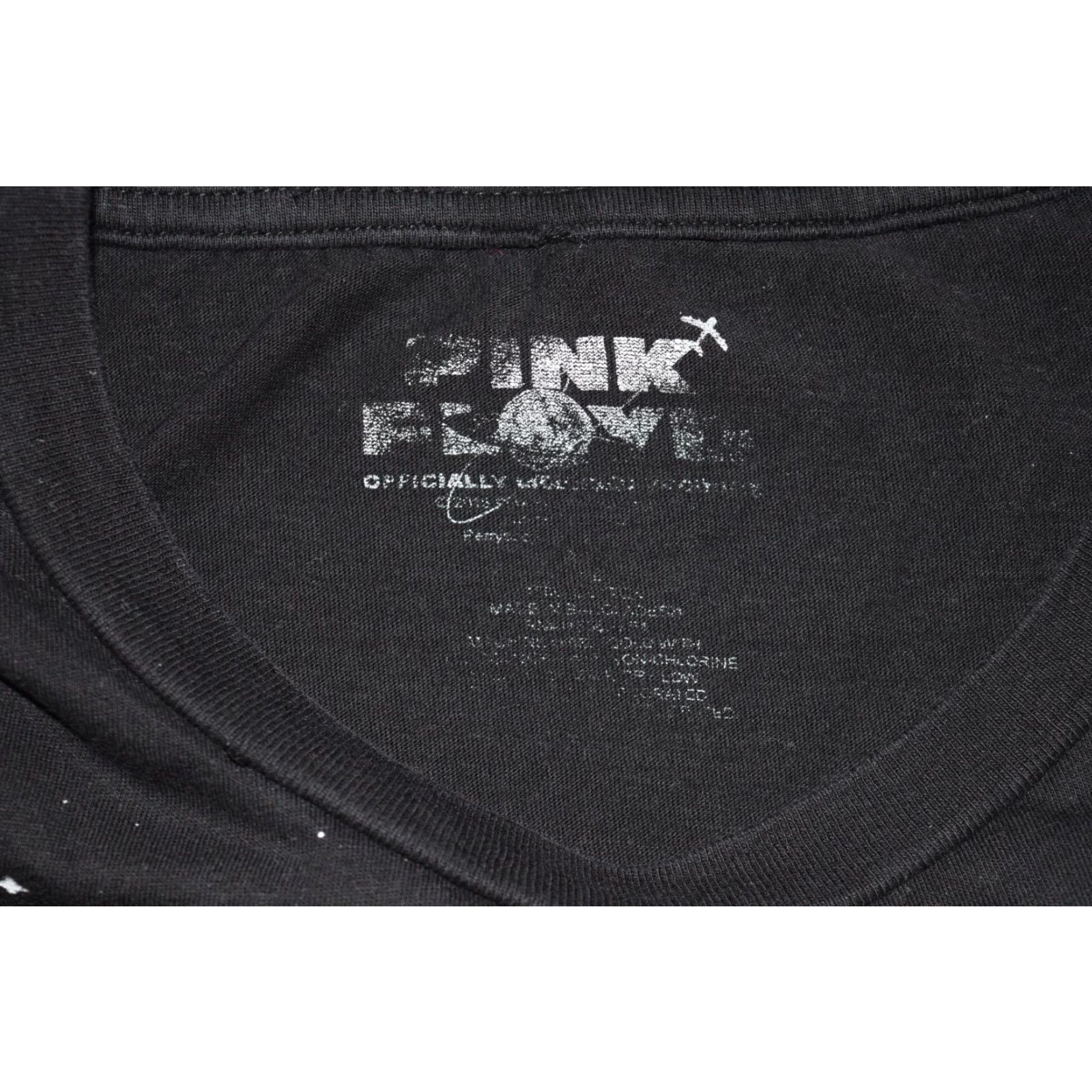 Vintage PINK FLOYD The Dark Side of the Moon Men's Graphic T-Shirt Large Black Moon Concert Size US L / EU 52-54 / 3 - 4 Thumbnail