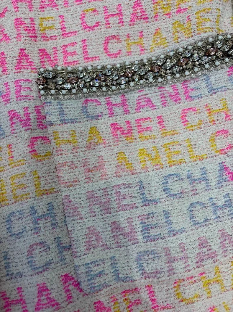 Chanel Chanel Pink and white gradient letter logo bathrobe tweed Size XXS / US 00 / IT 34 - 4 Thumbnail
