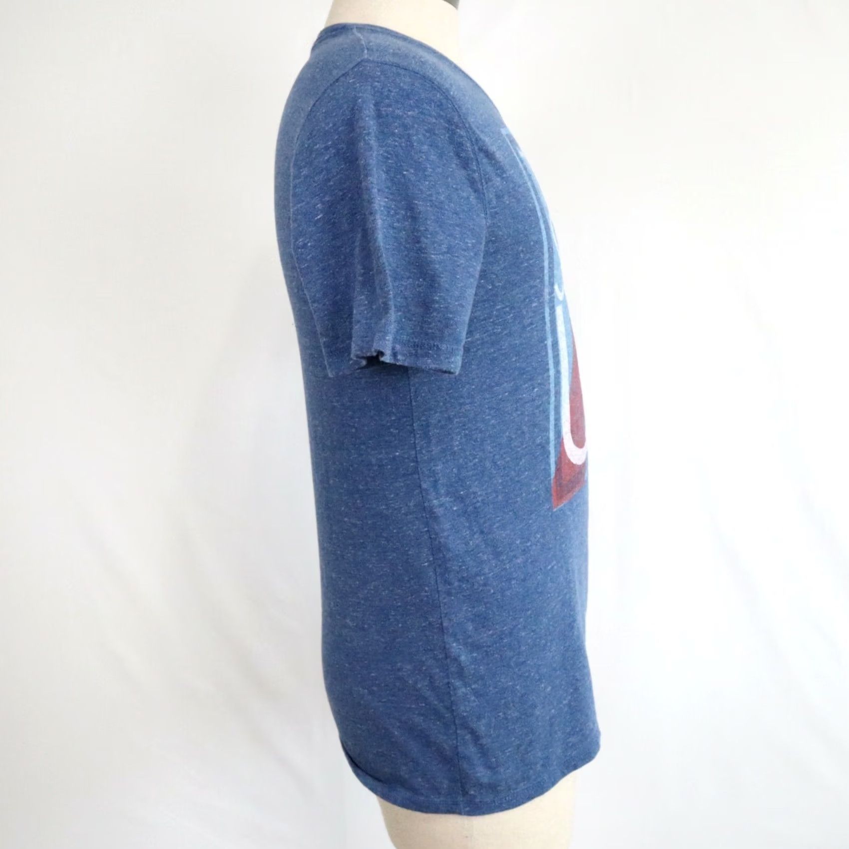 Old Navy Old Navy T-Shirt Mens Medium Crew Neck Tee Blue Short Sleeve Tides Up Surf's Up Size US M / EU 48-50 / 2 - 4 Thumbnail