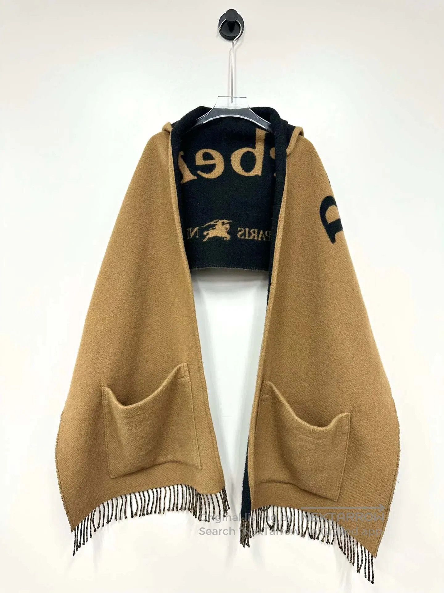 Burberry Burberry size F Khaki Classic Back Letter Logo Wool Shawl| Size S / US 4 / IT 40 - 1 Thumbnail
