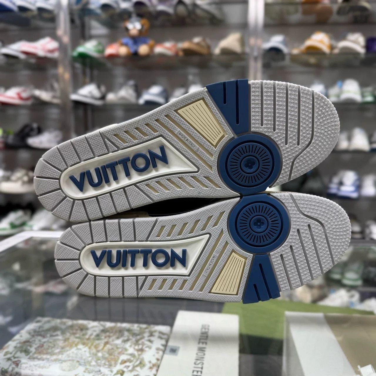 Louis Vuitton LV Trainer Japan Limited Edition Size US 10 / EU 43 - 7 Thumbnail