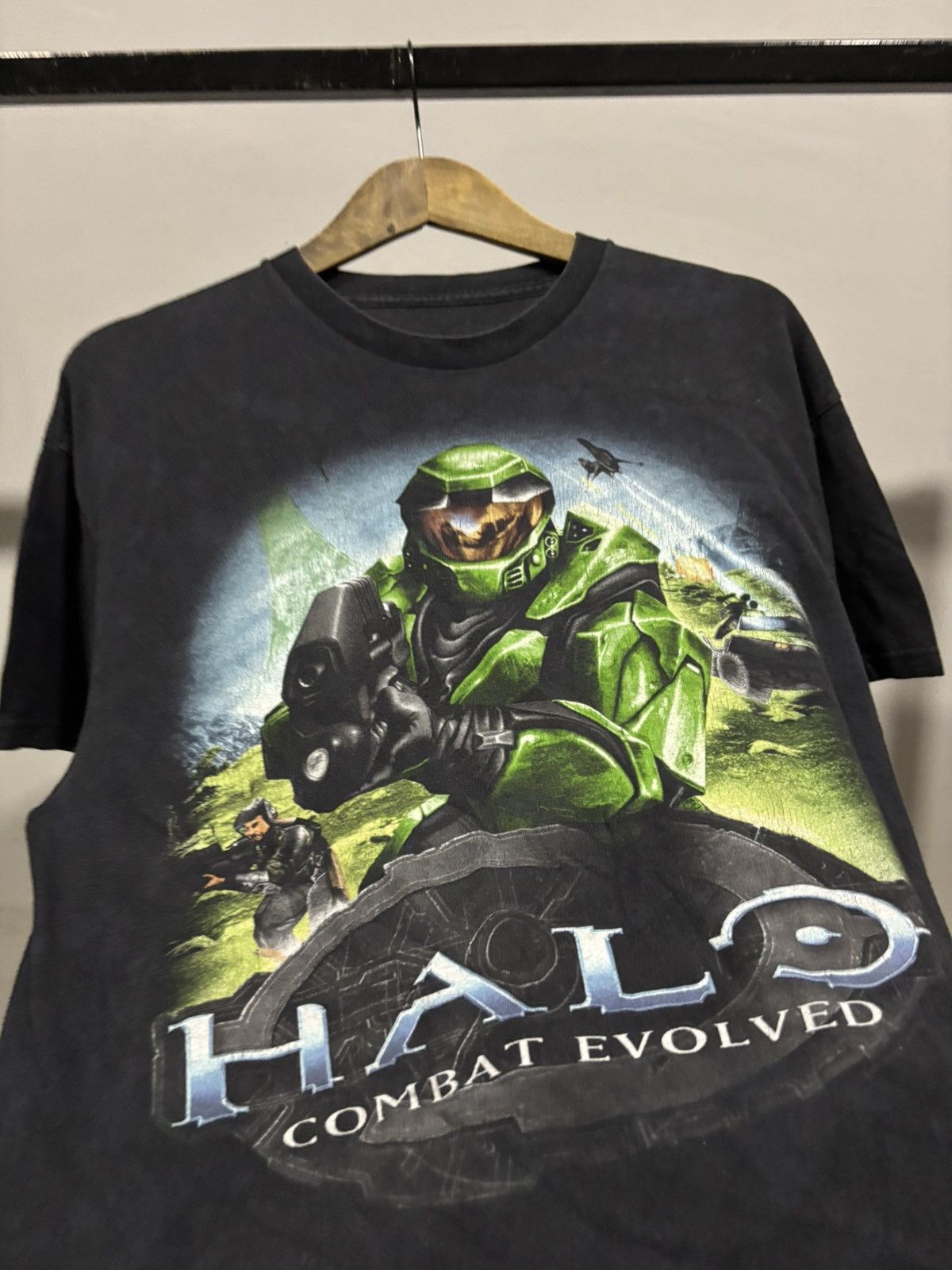 Halo VINTAGE HALO COMBAT EVOLVED XBOX PC GAME TEES RARE Size US L / EU 52-54 / 3 - 3 Thumbnail