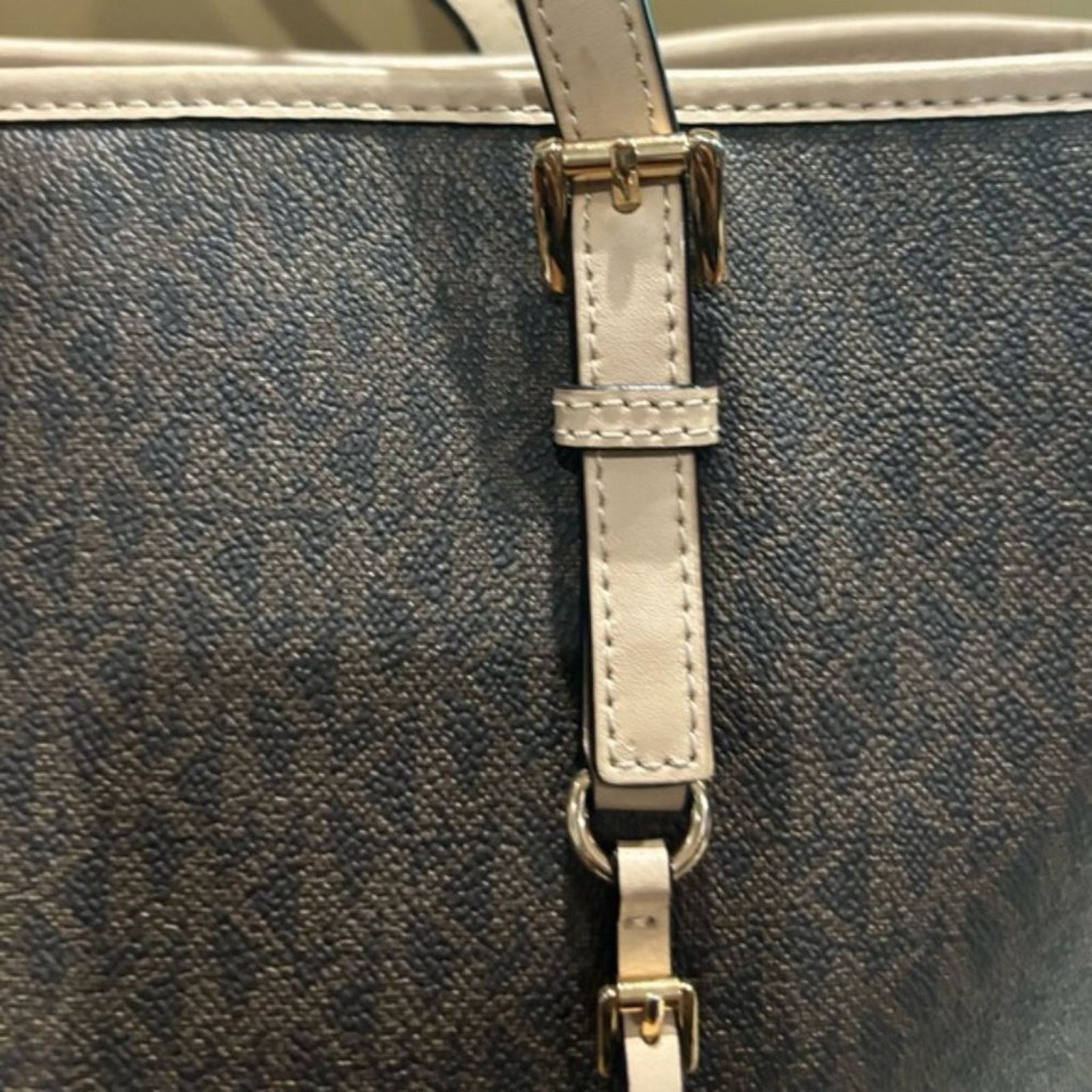 Michael Kors MICHAEL KORS Monogram Medium Jet Set Zip Top Tote Authentic Size ONE SIZE - 5 Thumbnail