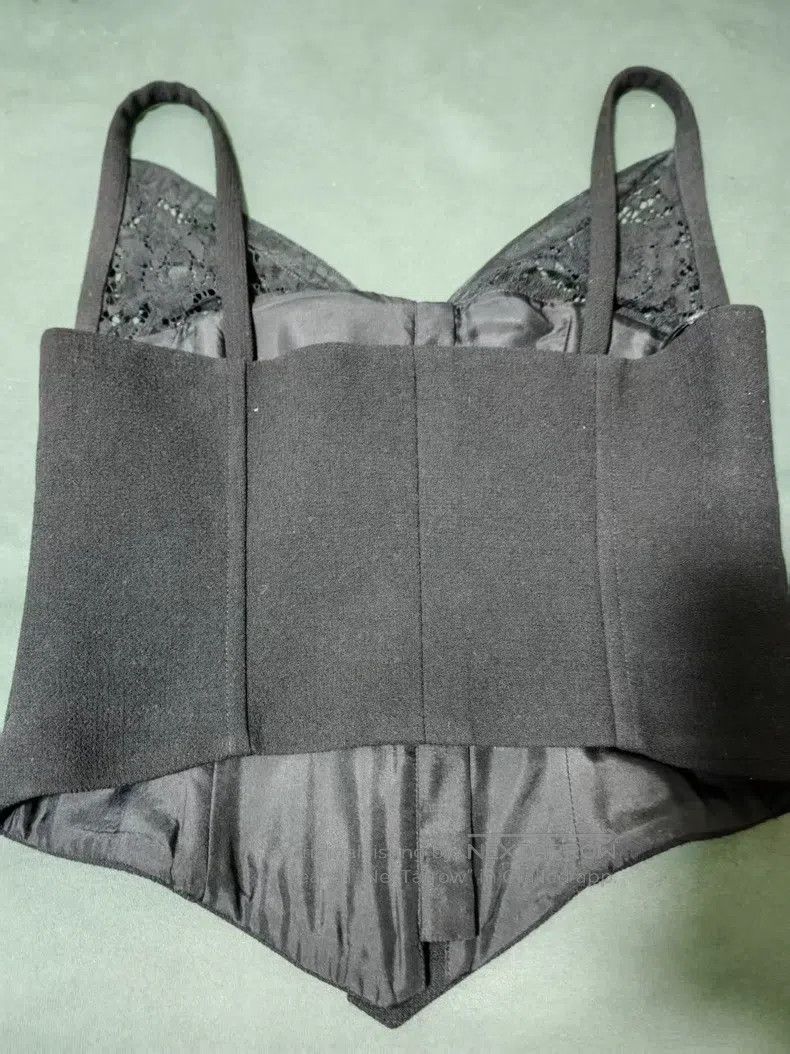 Chanel Chanel 25b black lace strap top vest Size XXS / US 00 / IT 34 - 2 Thumbnail