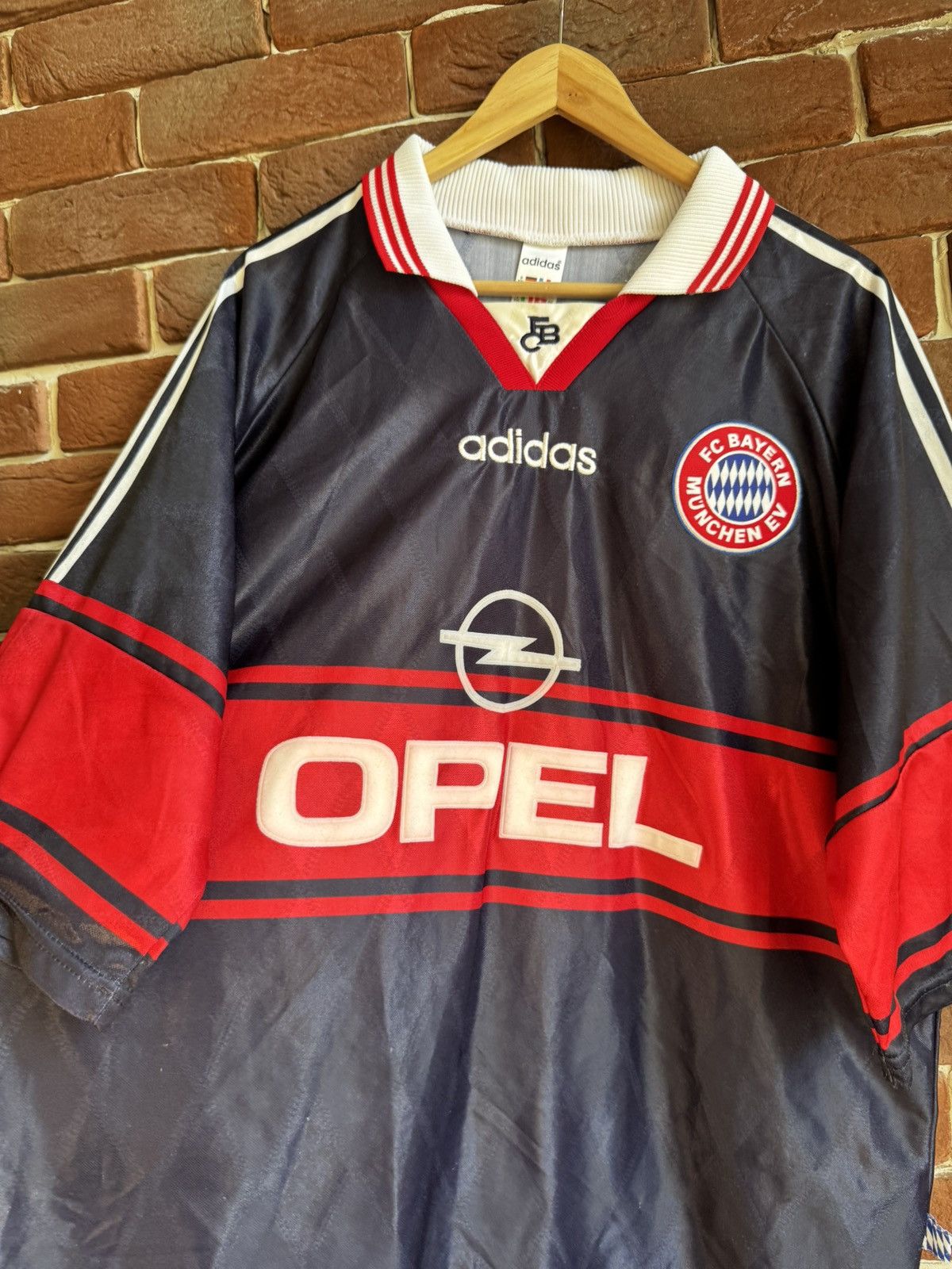 Vintage Rare Vintage 90s Adidas FC Bayern Munich Jersey XL 1997/1998 Size US XXL / EU 58 / 5 - 3 Thumbnail
