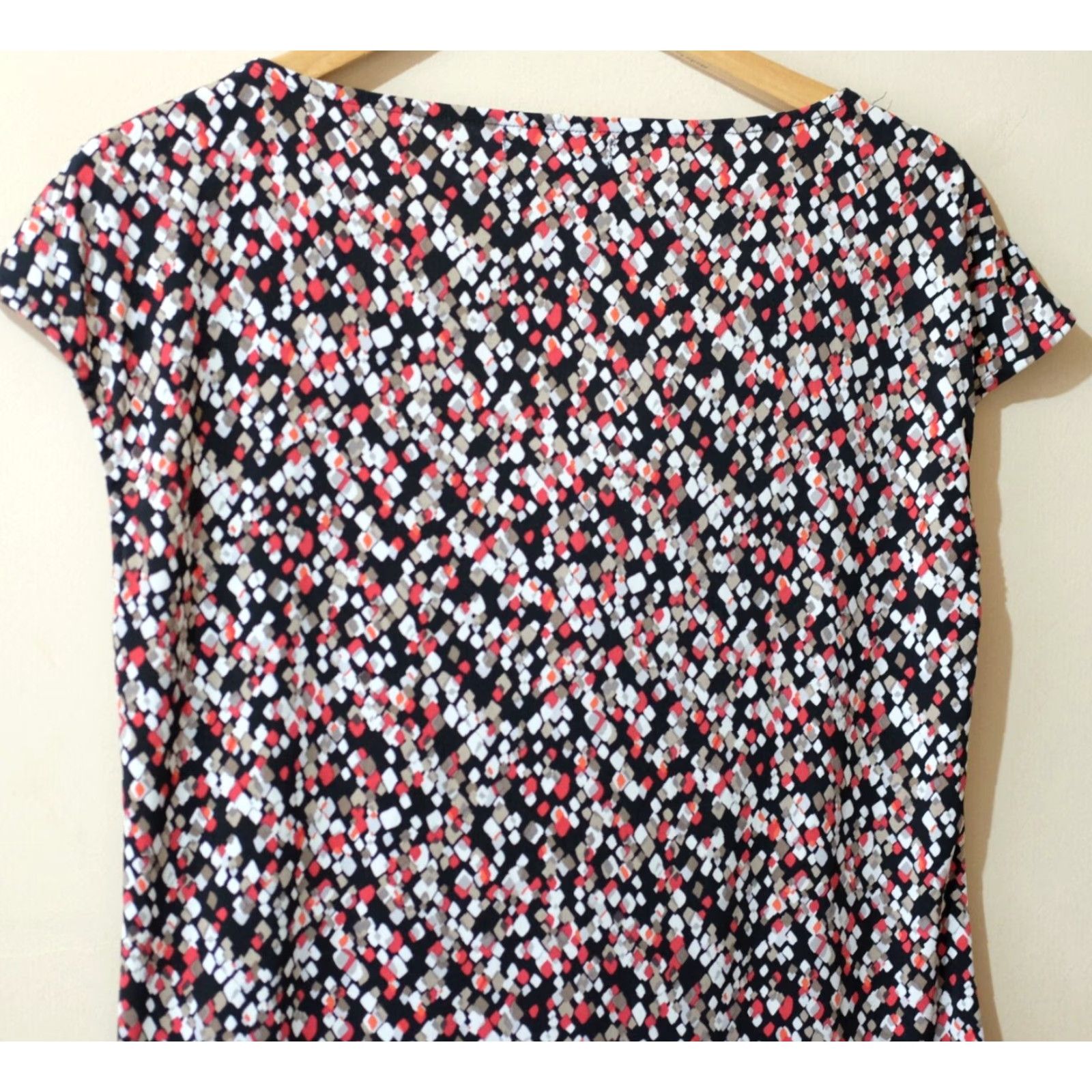 Liz Claiborne LIZ CLAIBORNE Short Sleeve Stretch Blouse Cowl Neck Size L Multicolor Polyester/Spandex Womens Blouse Shirts 21" Bust 24.5" Length Size L / US 10 / IT 46 - 6 Thumbnail