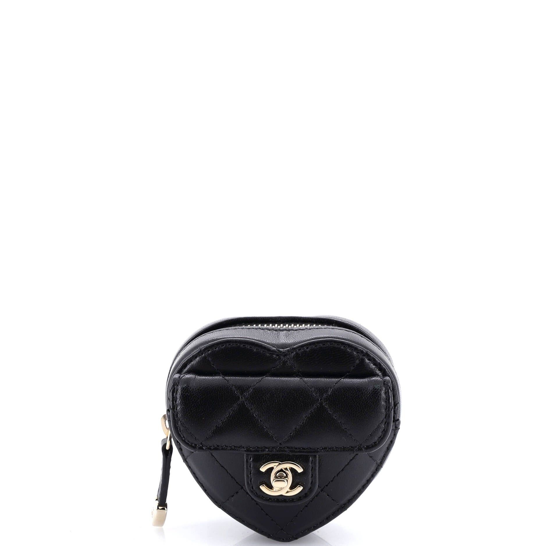 Chanel CC in Love Heart Arm Zip Coin Purse Size ONE SIZE - 1 Thumbnail
