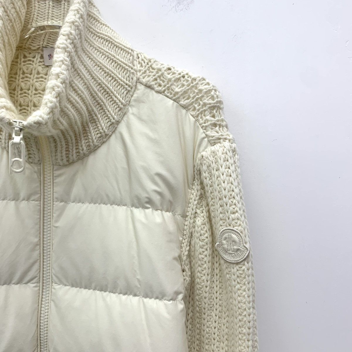 Moncler Moncler 24 Beige Logo Appliqué Cotton Knit Down Jacket Size S / US 4 / IT 40 - 3 Thumbnail
