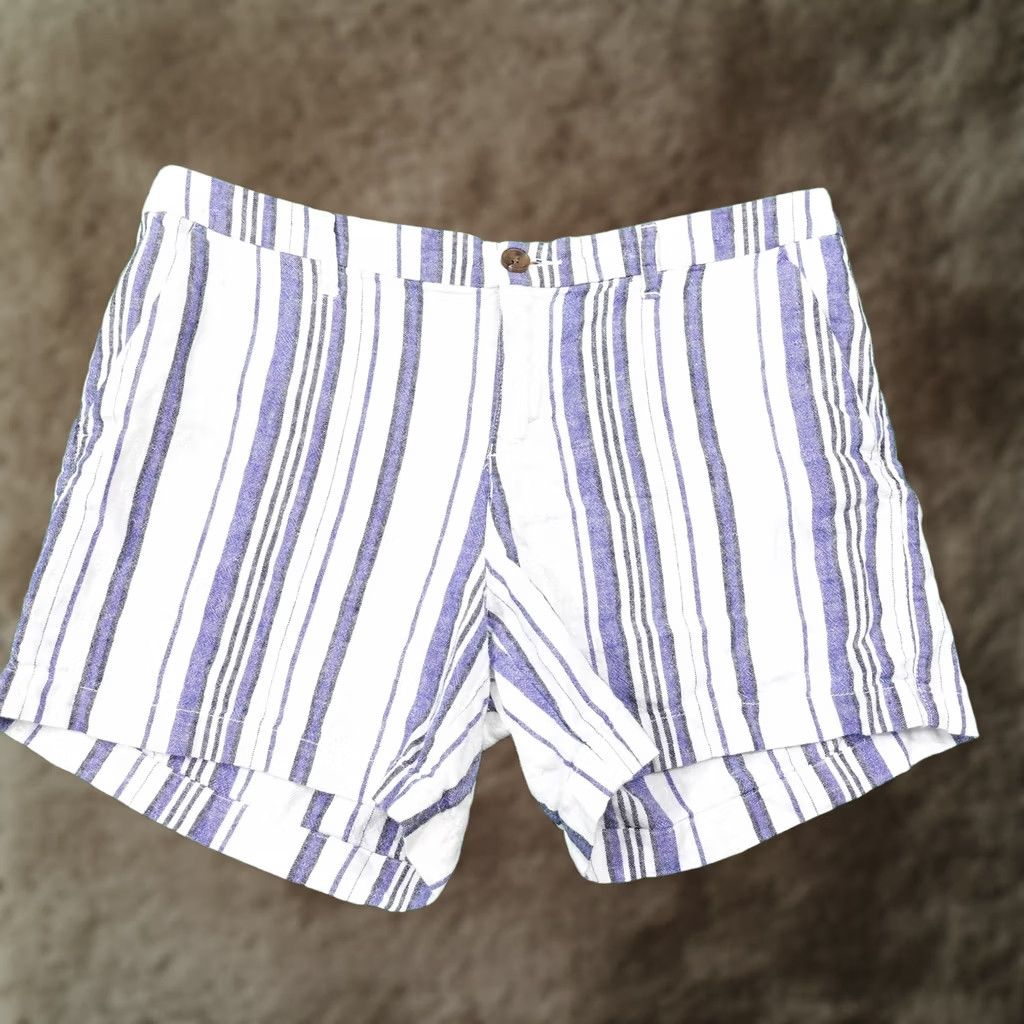 Old Navy Old Navy Chino Shorts Womens Size 10 White Striped Linen Blend Size 32" / US 10 / IT 46 - 1 Thumbnail