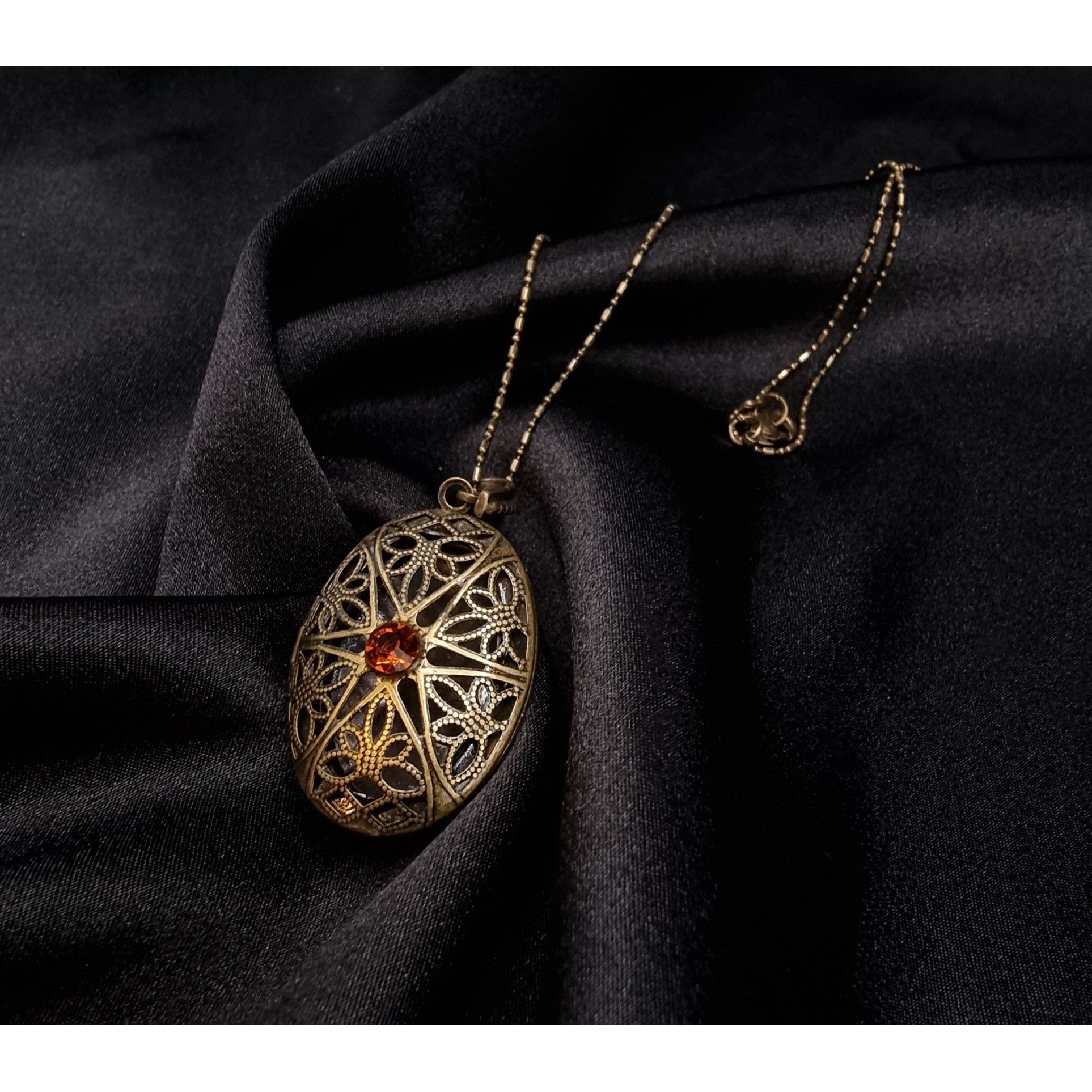 Vintage Vintage 1980's Oval Filigree Locket Necklace W/ Amber Crysta Size ONE SIZE - 1 Thumbnail