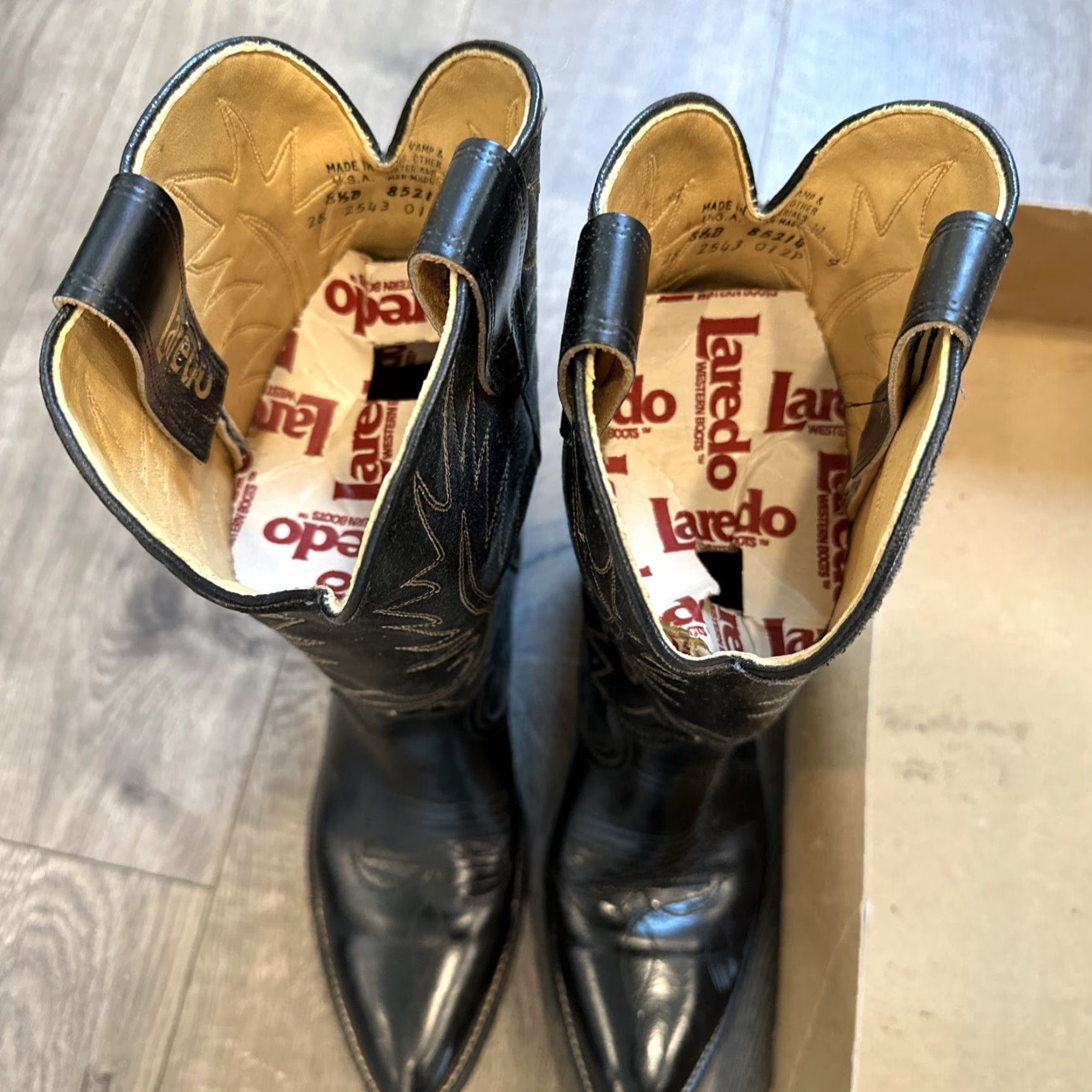 Vintage VINTAGE Laredo Western Cowboy Heel Boots Men’s 8.5 Black Leather Cowboy Boots Mens 8.5 Black Western Style Size US 8.5 / EU 41-42 - 7 Thumbnail