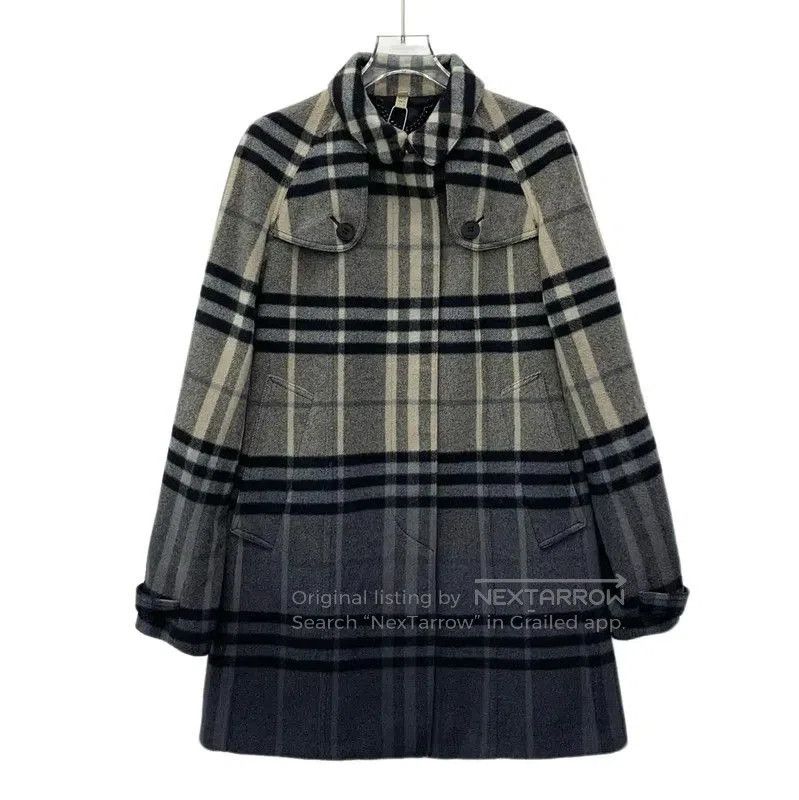 Burberry Burberry Women's Colorblock Wool Coat. Size M / US 6-8 / IT 42-44 - 1 Thumbnail