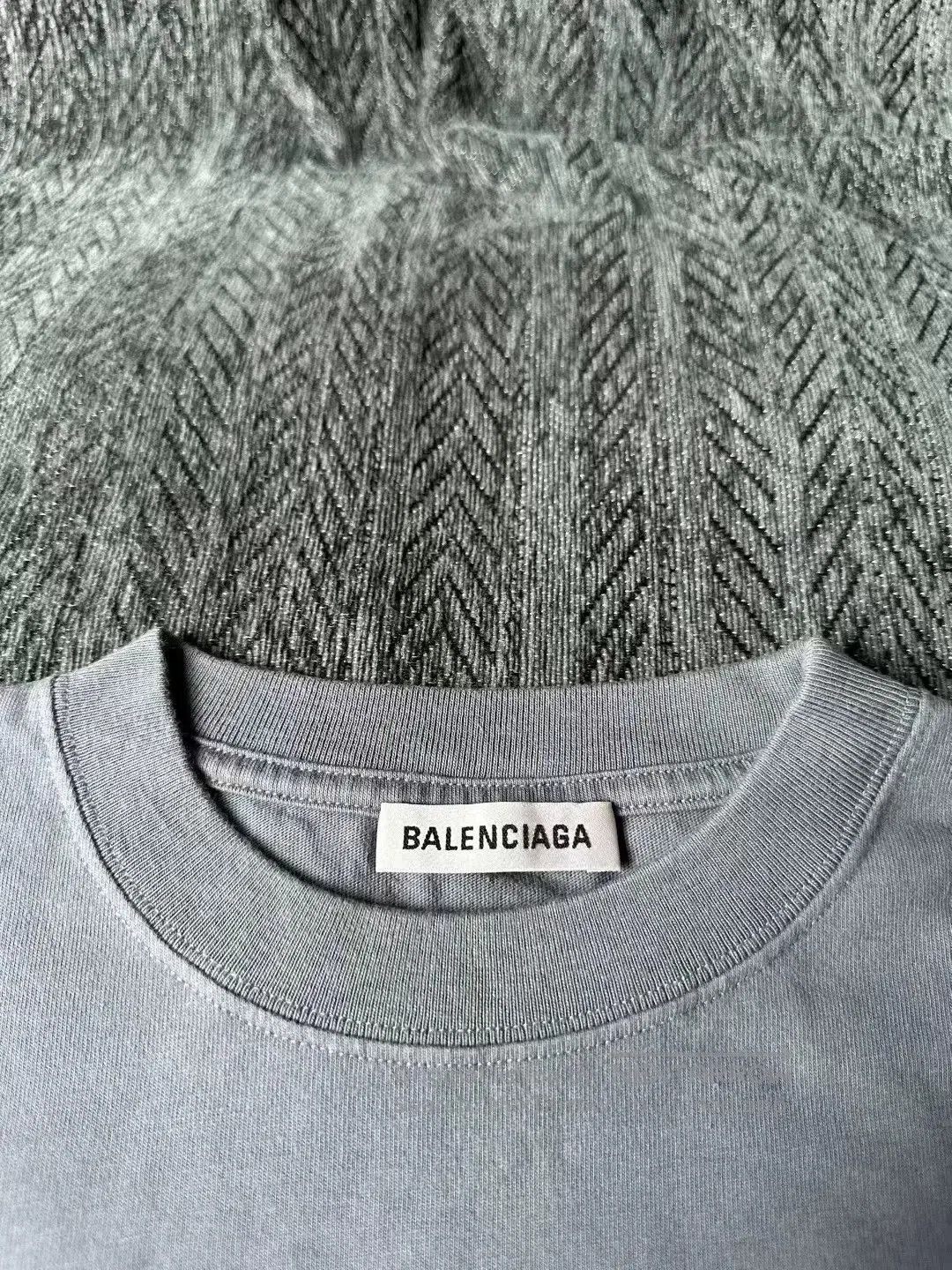 Balenciaga balenciaga gray blue short sleeve portrait tee. Size US S / EU 44-46 / 1 - 5 Thumbnail