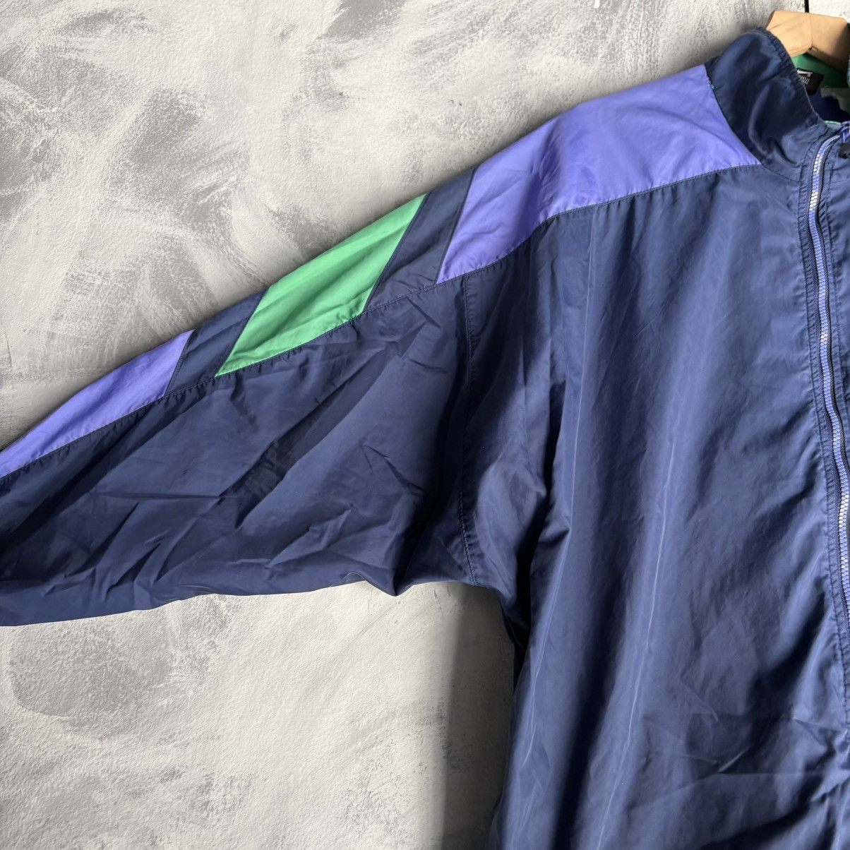 Nike Nike vintage windbreaker jacket. XL. NAVY BLUE with green Size US XL / EU 56 / 4 - 3 Thumbnail