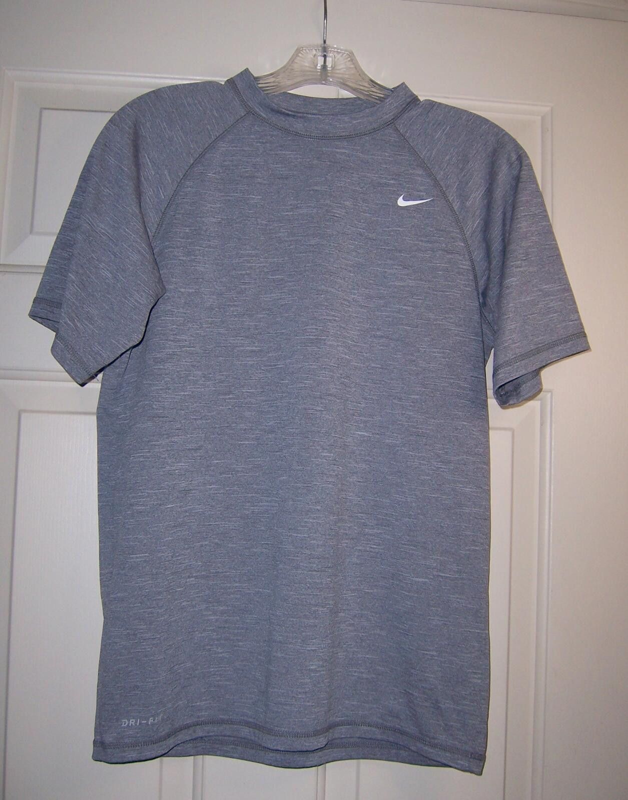 Nike Nike Men's Dri-FIT UPF 40+ Hydroguard Swim T-shirt - Small Size US S / EU 44-46 / 1 - 1 Thumbnail
