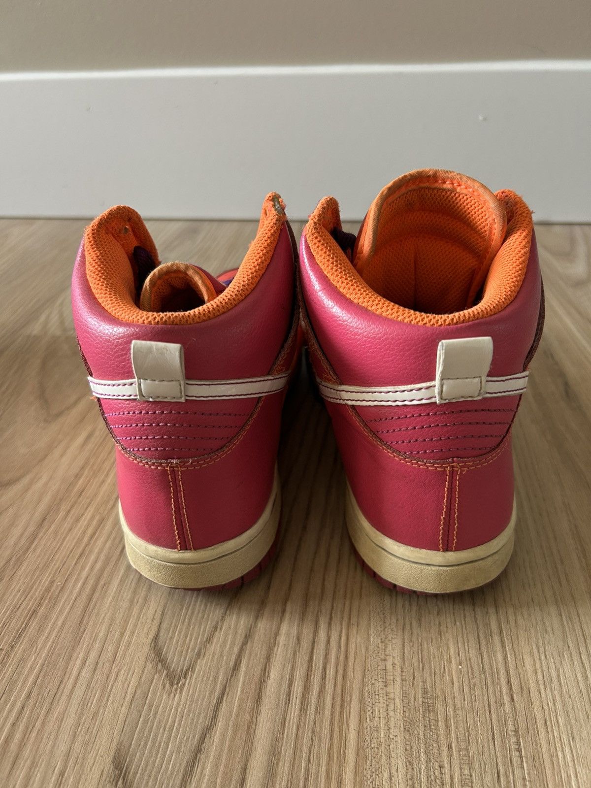 Nike SB 2011 Nike SB Dunk High 6.0 size 6.5 womens Size US 6.5 / IT 36.5 - 5 Thumbnail