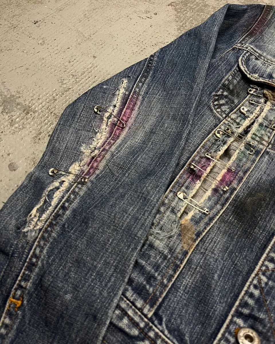 Dolce & Gabbana 2000s Dolce & Gabbana Safety Pin Blue Denim Jacket Size XS / US 0-2 / IT 36-38 - 6 Thumbnail