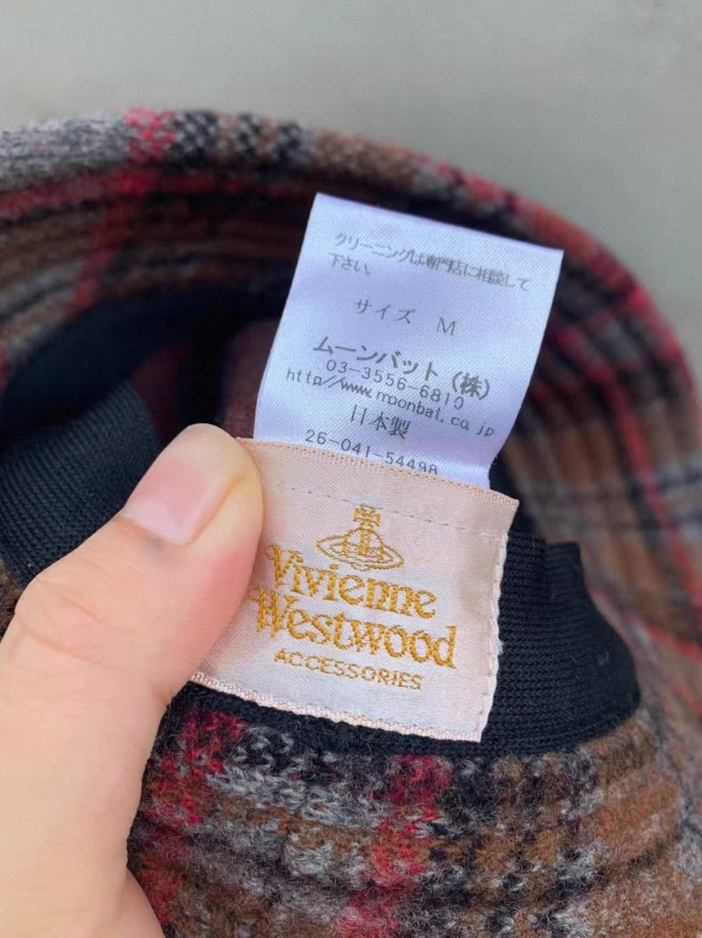 Vivienne Westwood Vivienne Westwood Beige plaid large Saturn newsboy hat Size ONE SIZE - 4 Thumbnail