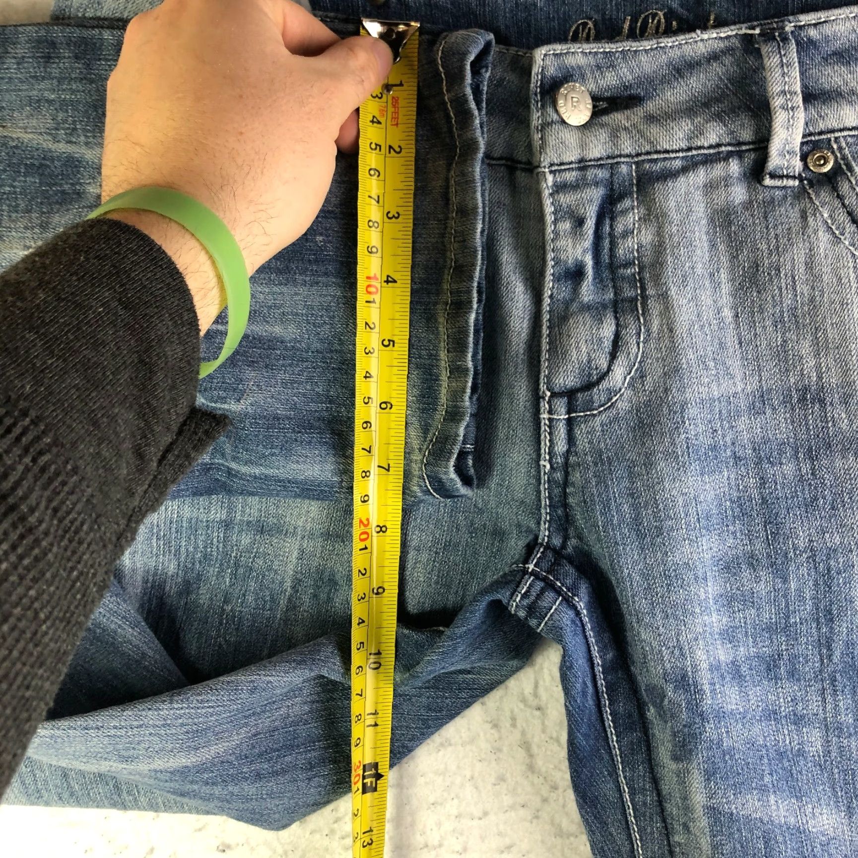 Denime Red Rivet Womens Jeans Mid Rise Medium Wash Blue Denim Size 11 Straight Cotton Denim 29in Inseam Womens Size 32" / US 10 / IT 46 - 4 Thumbnail