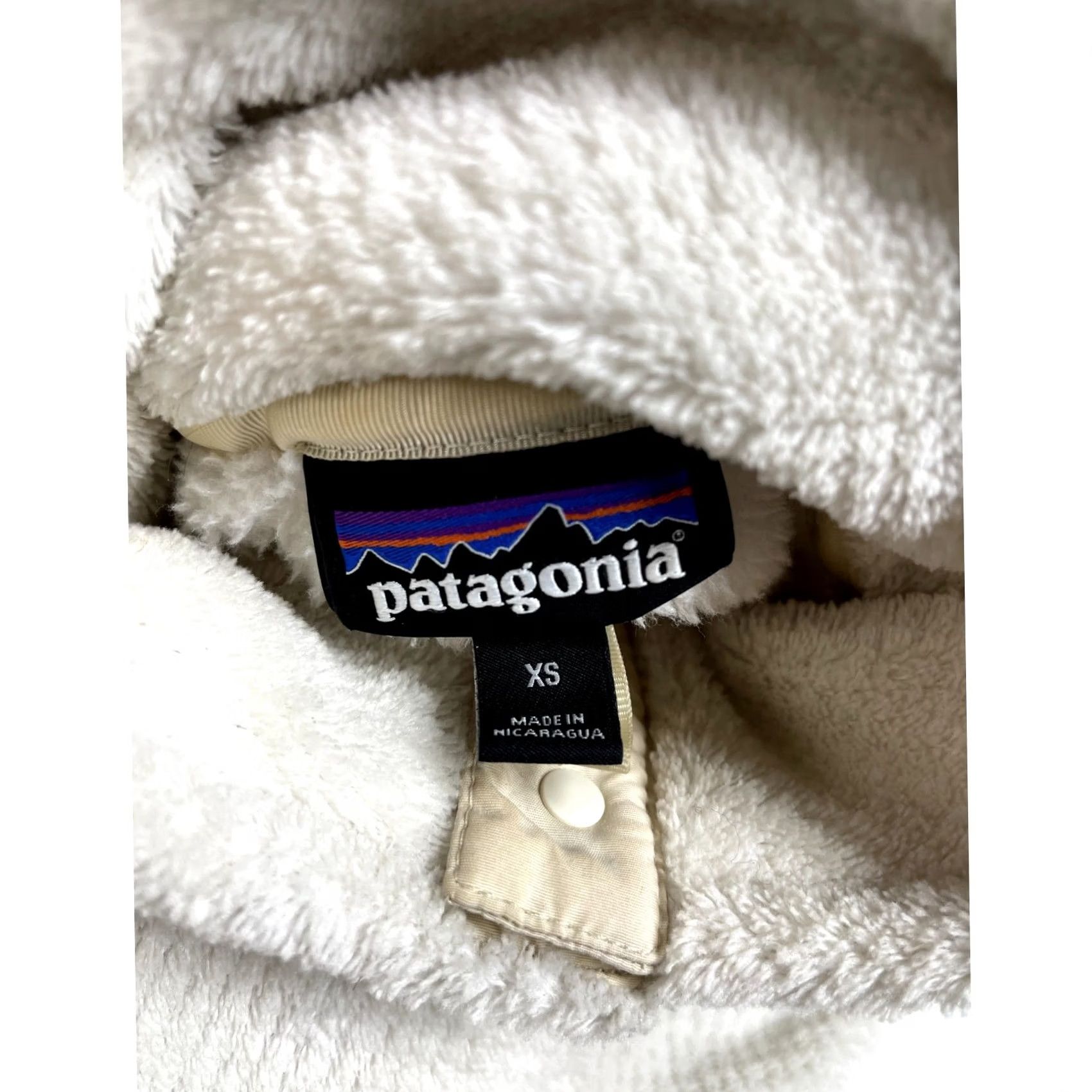Patagonia VINTAGE Patagonia Women's Re-Tool Snap-T Pullover Shirt XS White Beige Mens? Womens? Size XS / US 0-2 / IT 36-38 - 5 Thumbnail