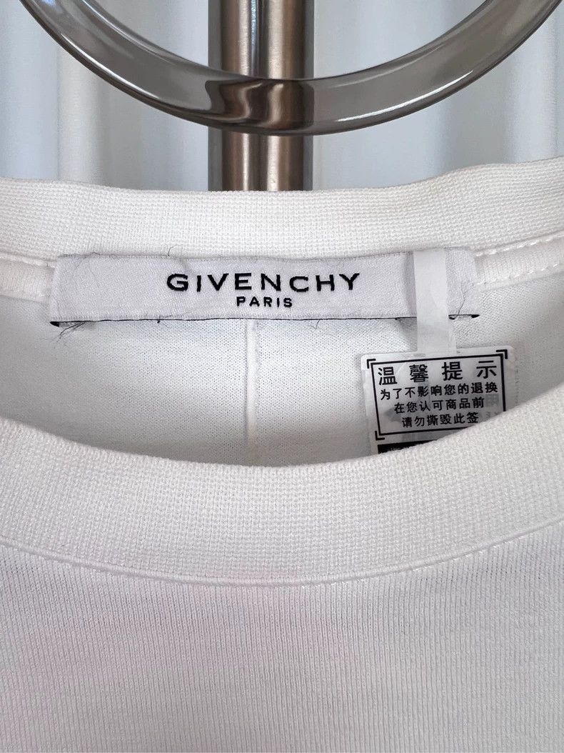 Givenchy Givenchy White Logo Letter Printed Hole Cotton Crew Neck S Size US S / EU 44-46 / 1 - 3 Thumbnail