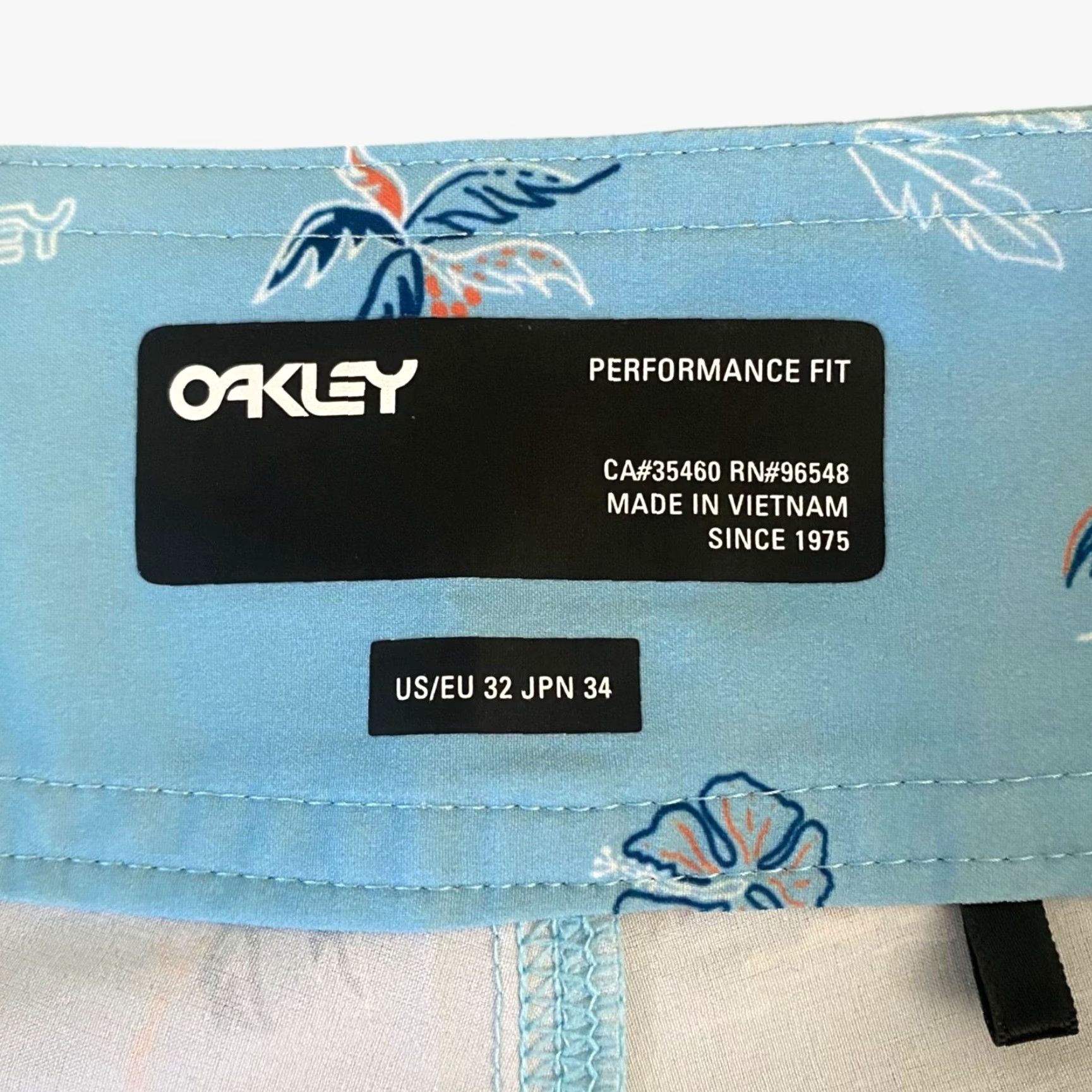 Oakley Oakley Board Shorts Mens 32 Blue Tropics Palm Tree Print 19" B1B RC - Tide Beach, Surf, Recreational - Back Pocket, Drawstring Size US 32 / EU 48 - 8 Thumbnail