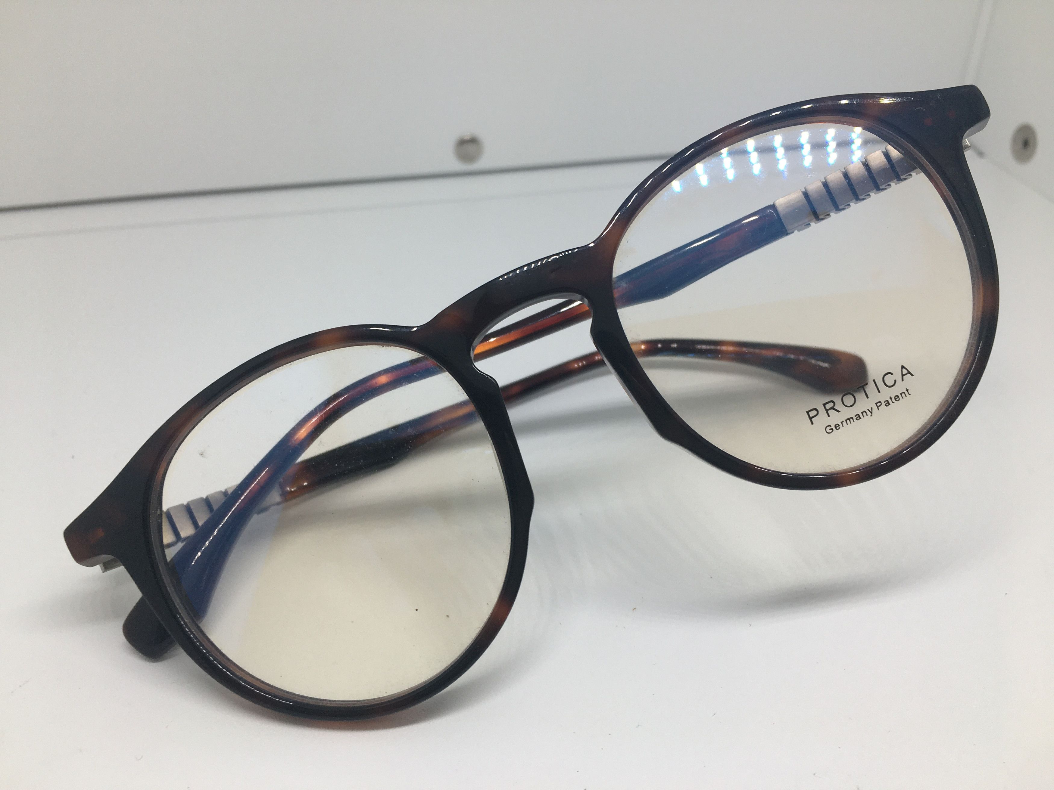 Other Protica Tortoise Keyhole Bridge Eyeglasses Frame Size ONE SIZE - 6 Thumbnail