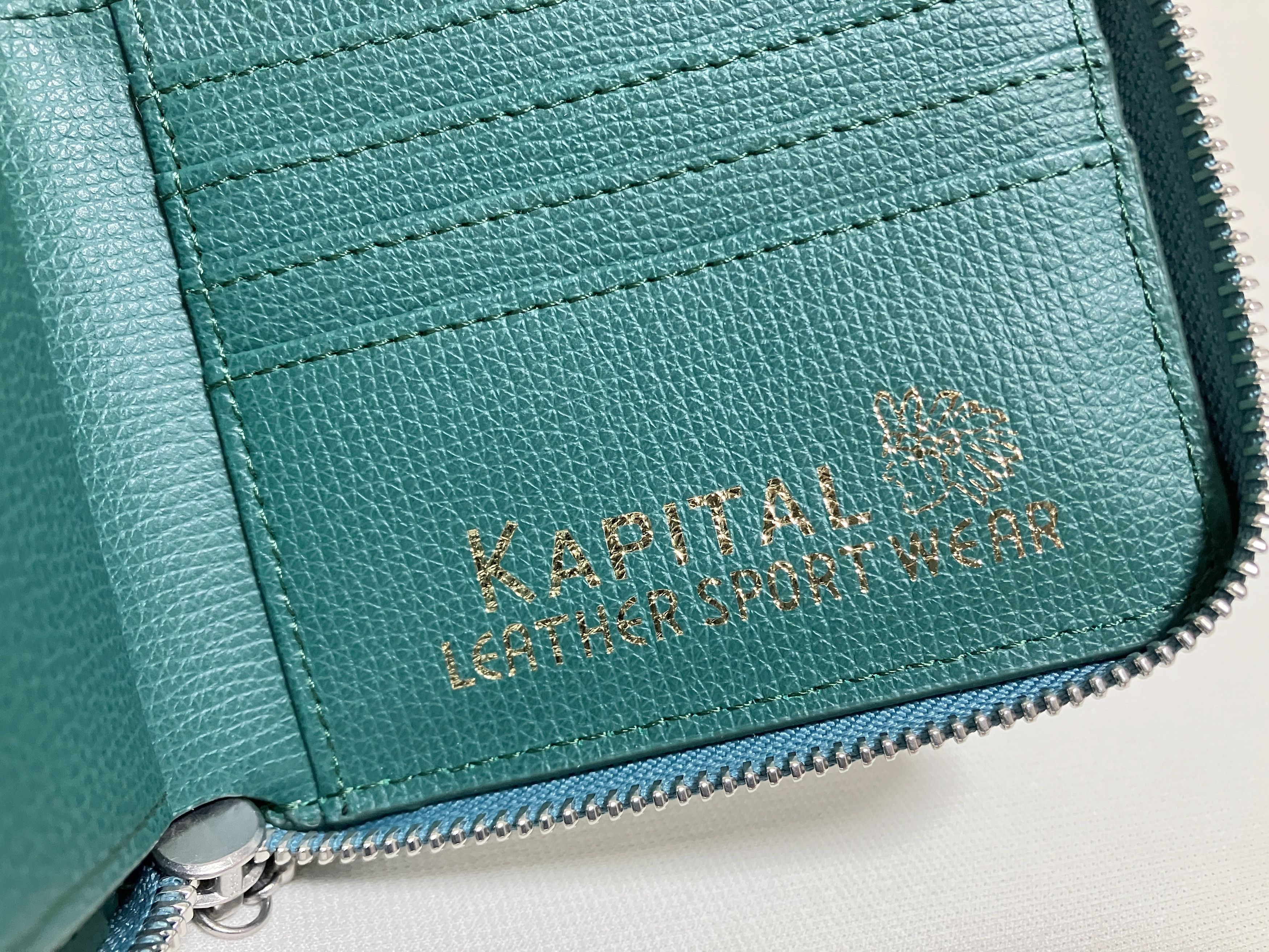 Kapital Kapital THUMBS UP BONE HAND ZIP leather wallet peacock green Size ONE SIZE - 4 Thumbnail