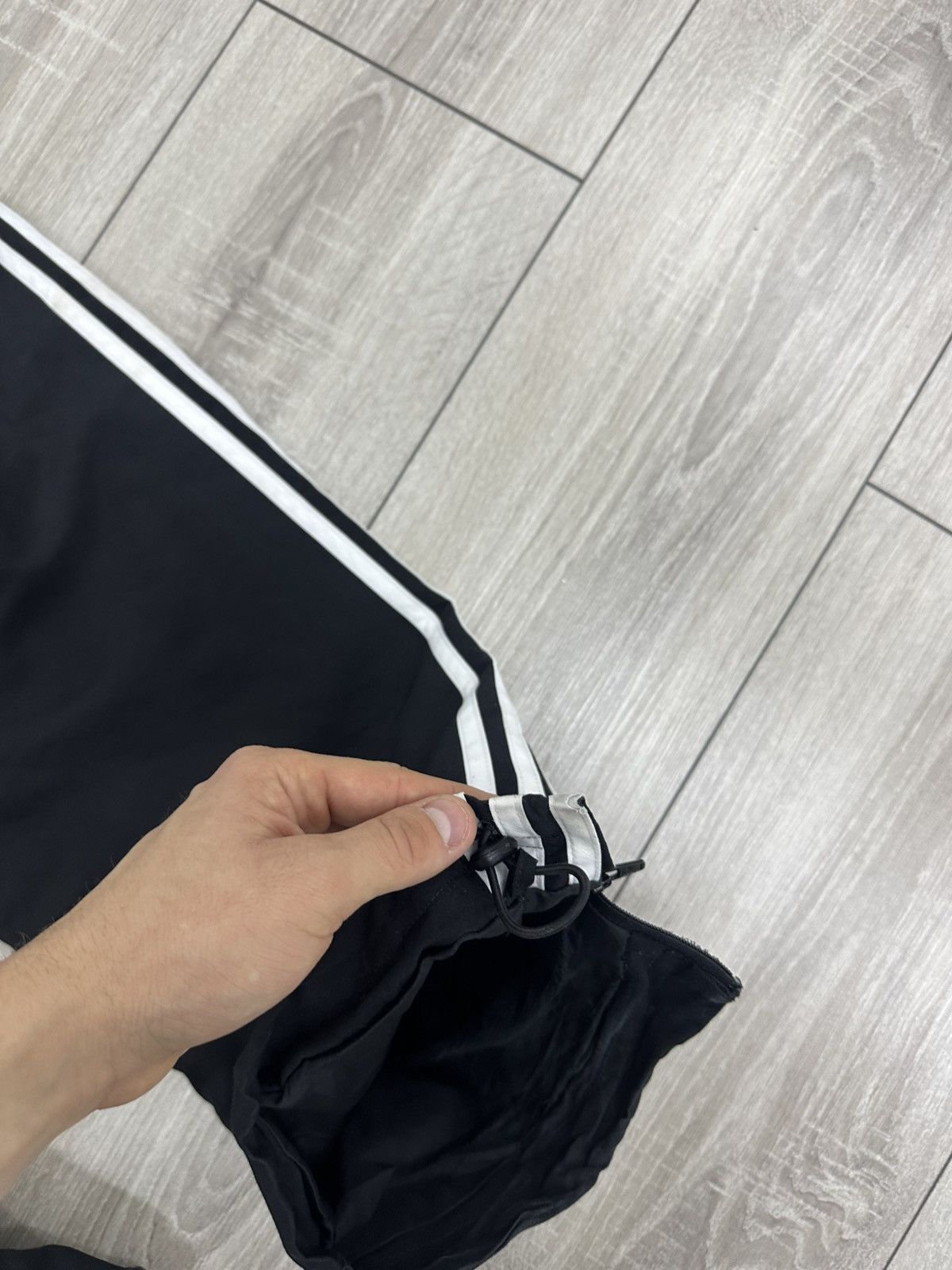 Adidas Adidas Nylon Vintage Y2K Stripped Trackpants Baggy Wide Size US 34 / EU 50 - 6 Thumbnail