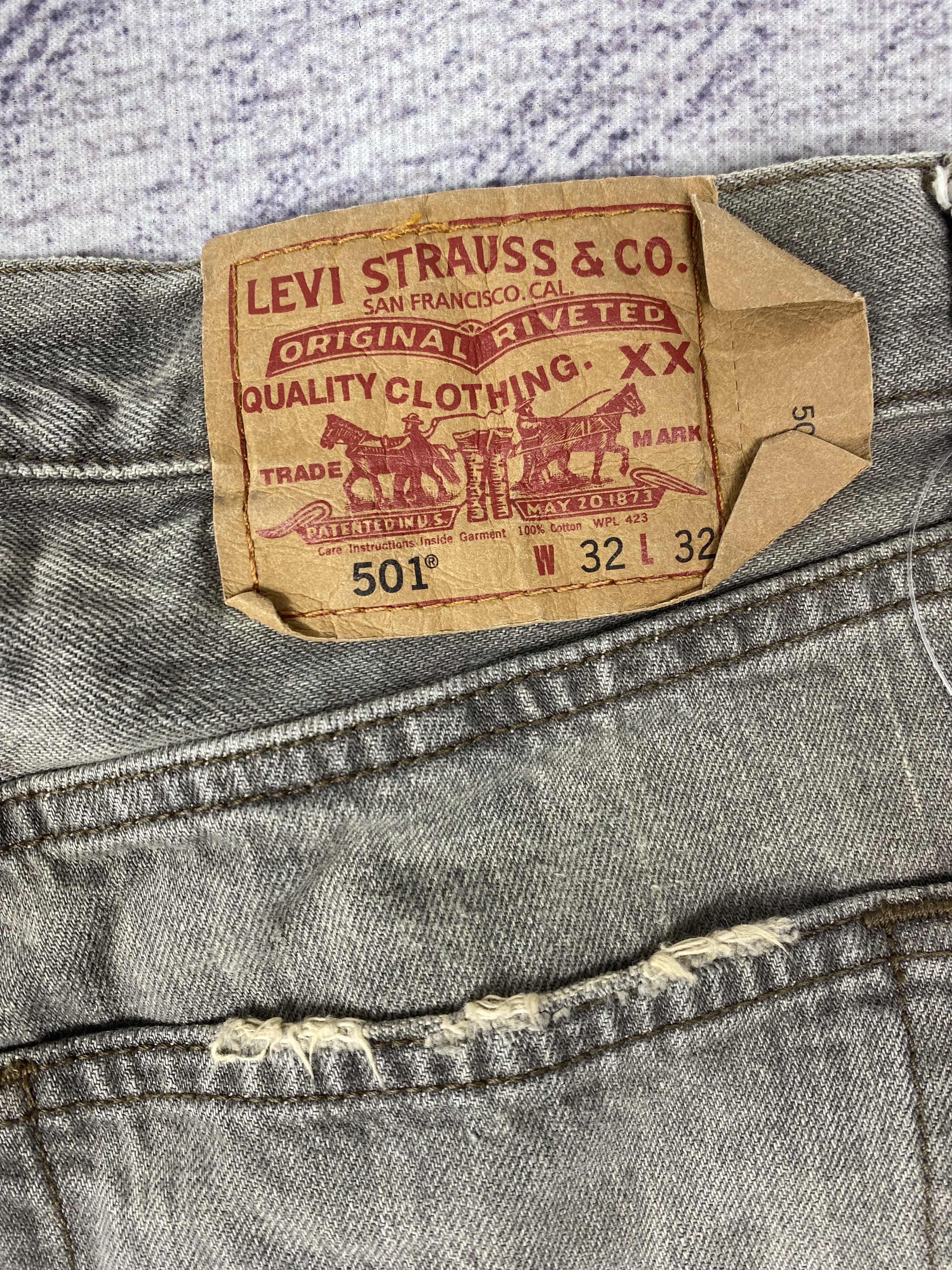 Levi's Vintage Levi's 501 Distressed Denim Jeans P0477 Size US 32 / EU 48 - 14 Thumbnail