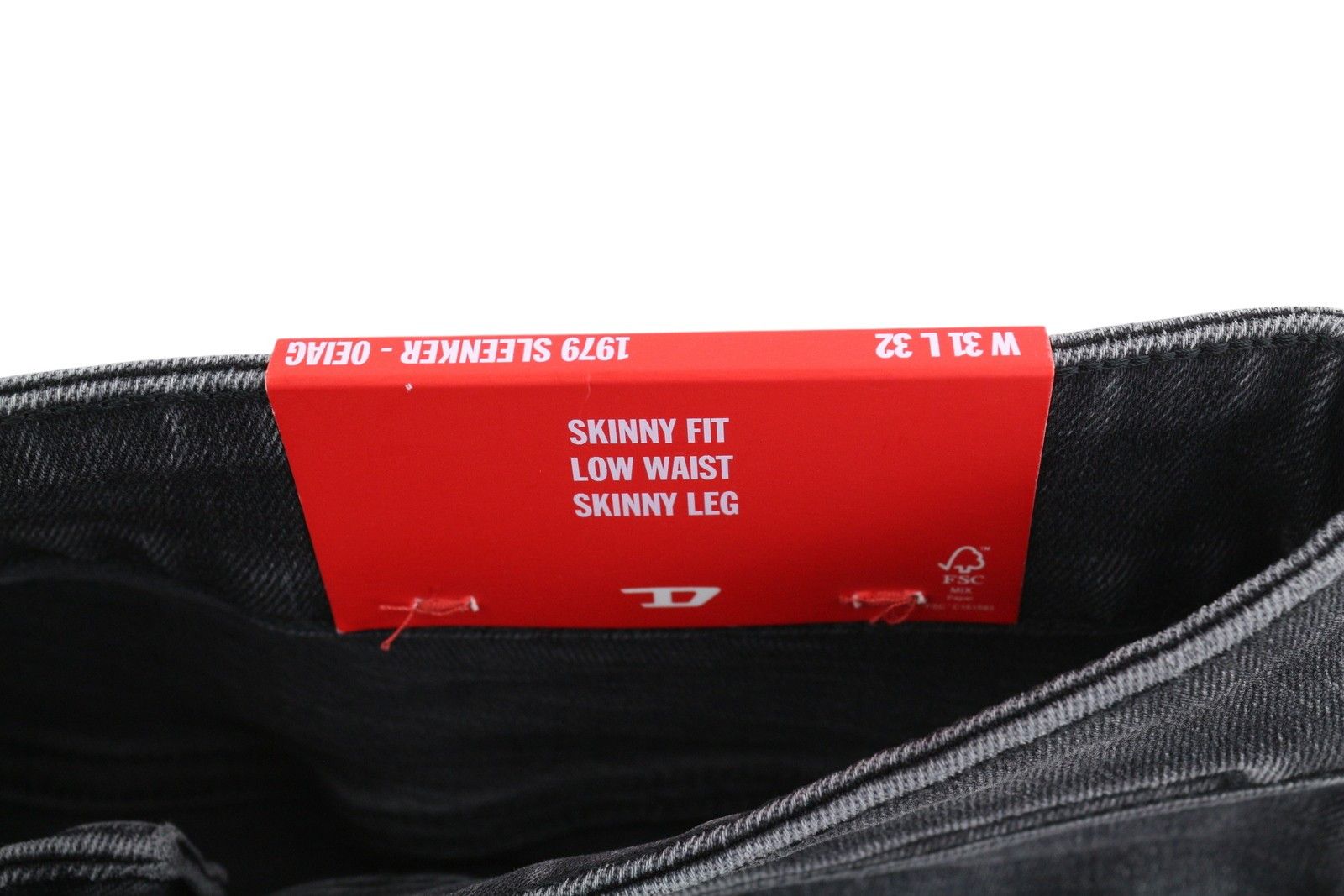 Diesel 1979 SLEENKER 0EIAG W31/L32 Skinny Low Waist Jeans 40916 Size US 31 - 7 Thumbnail