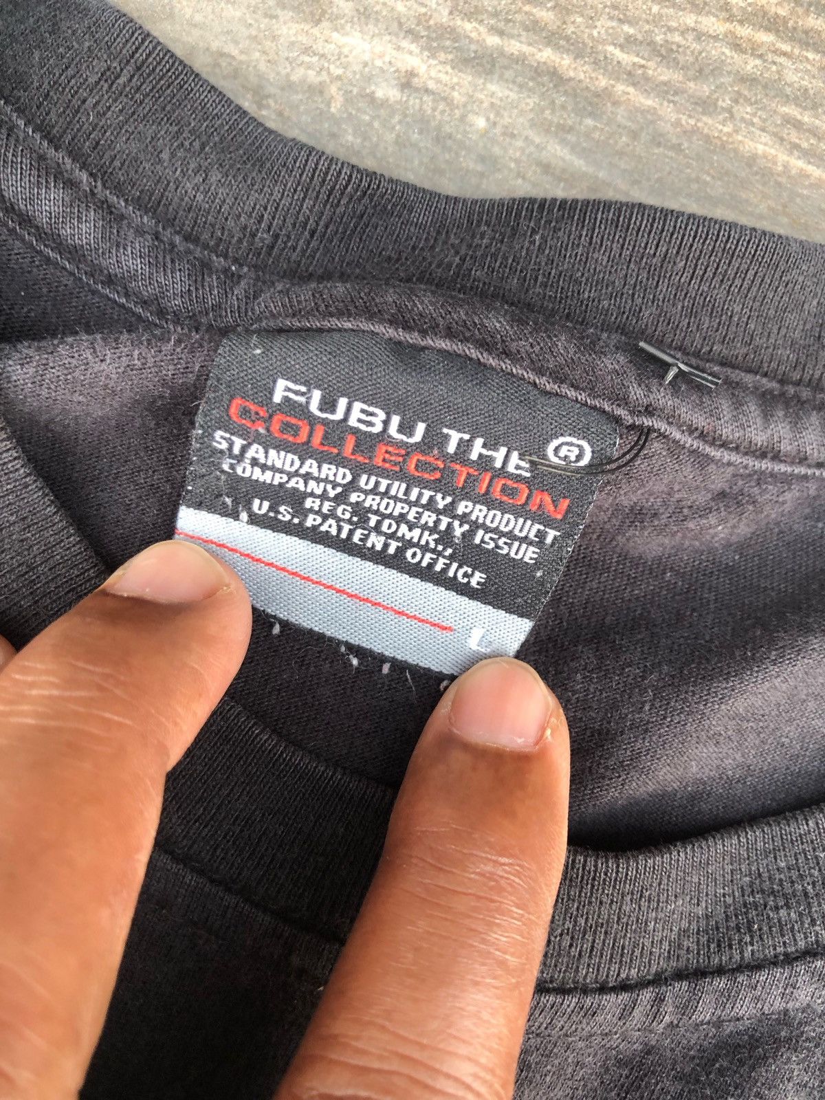Fubu 🔥Mega Rare 🔥 Vintage Fubu NYC 05 T-shirt 🔥 Size US L / EU 52-54 / 3 - 3 Thumbnail