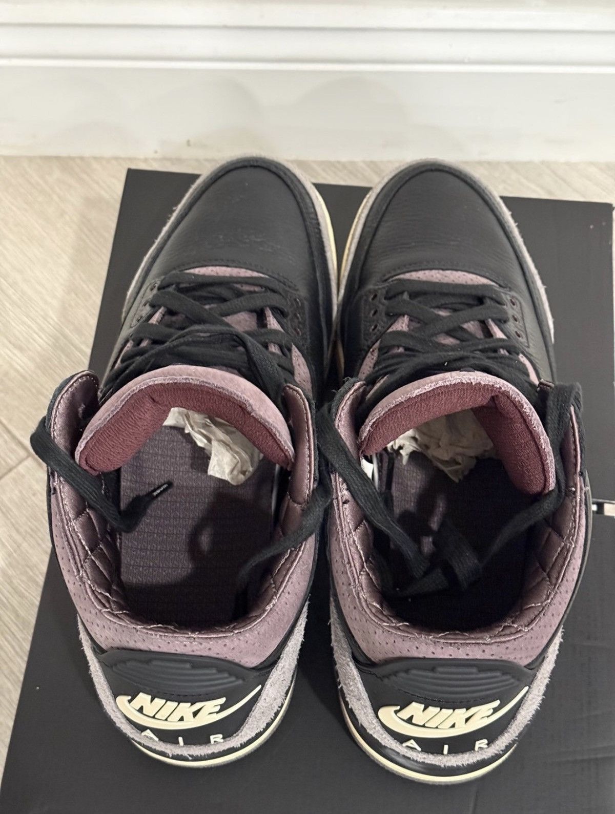 A Ma Maniere × Jordan Brand A Ma Maniere Air Jordan 3 Black Violet Sz 13.5 W / 12 M Used Size US 12 / EU 45 - 6 Thumbnail