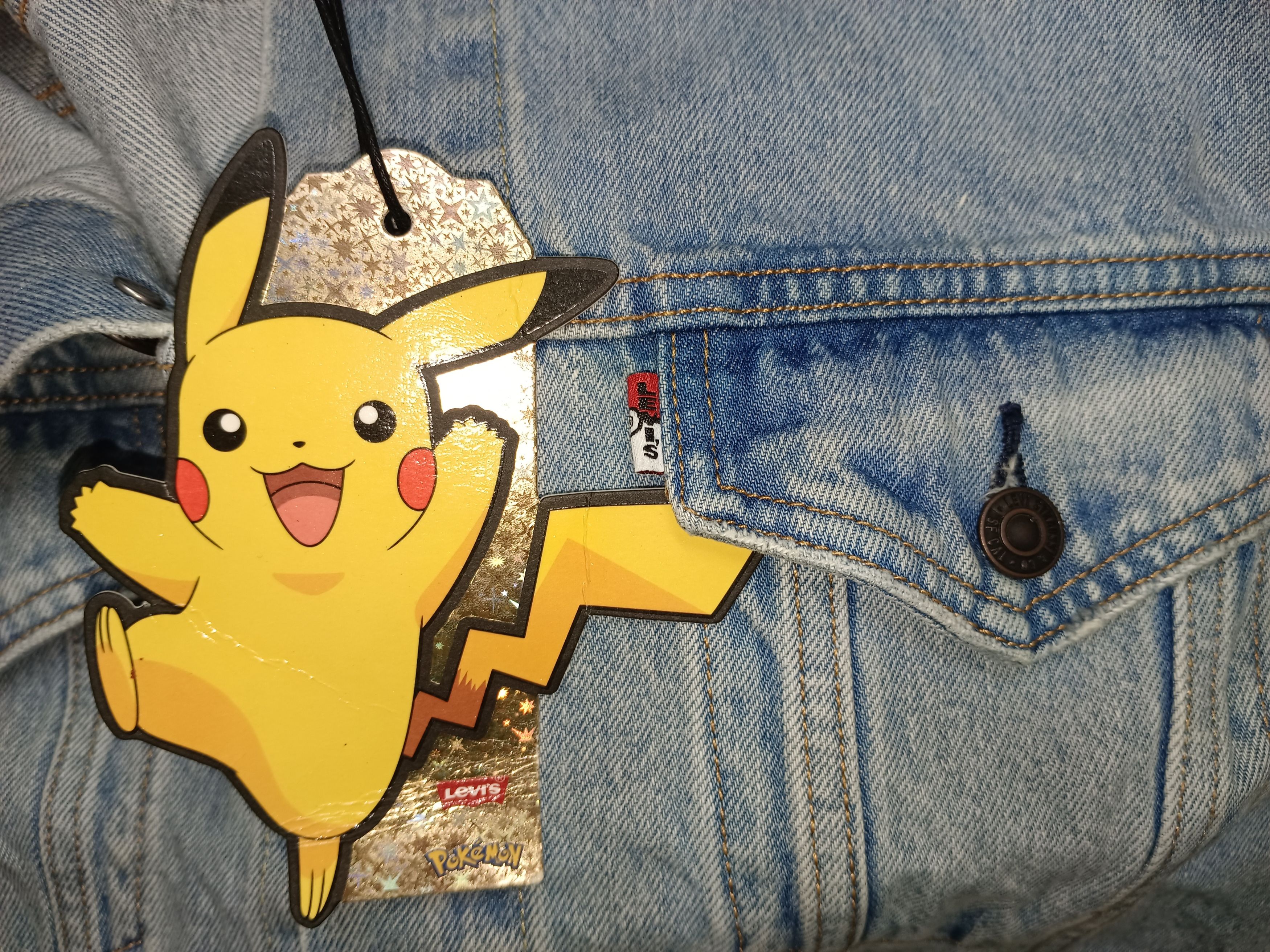 Levi's Levis x Pokemon 25th Anniversary Trucker Denim Jacket Size US XL / EU 56 / 4 - 11 Thumbnail