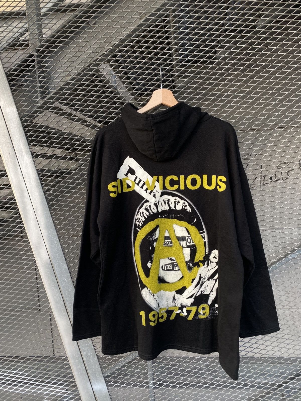Band Tees Vintage Sex Pistols Sid Vicious Overprinted Hoodie Size US XL / EU 56 / 4 - 8 Thumbnail